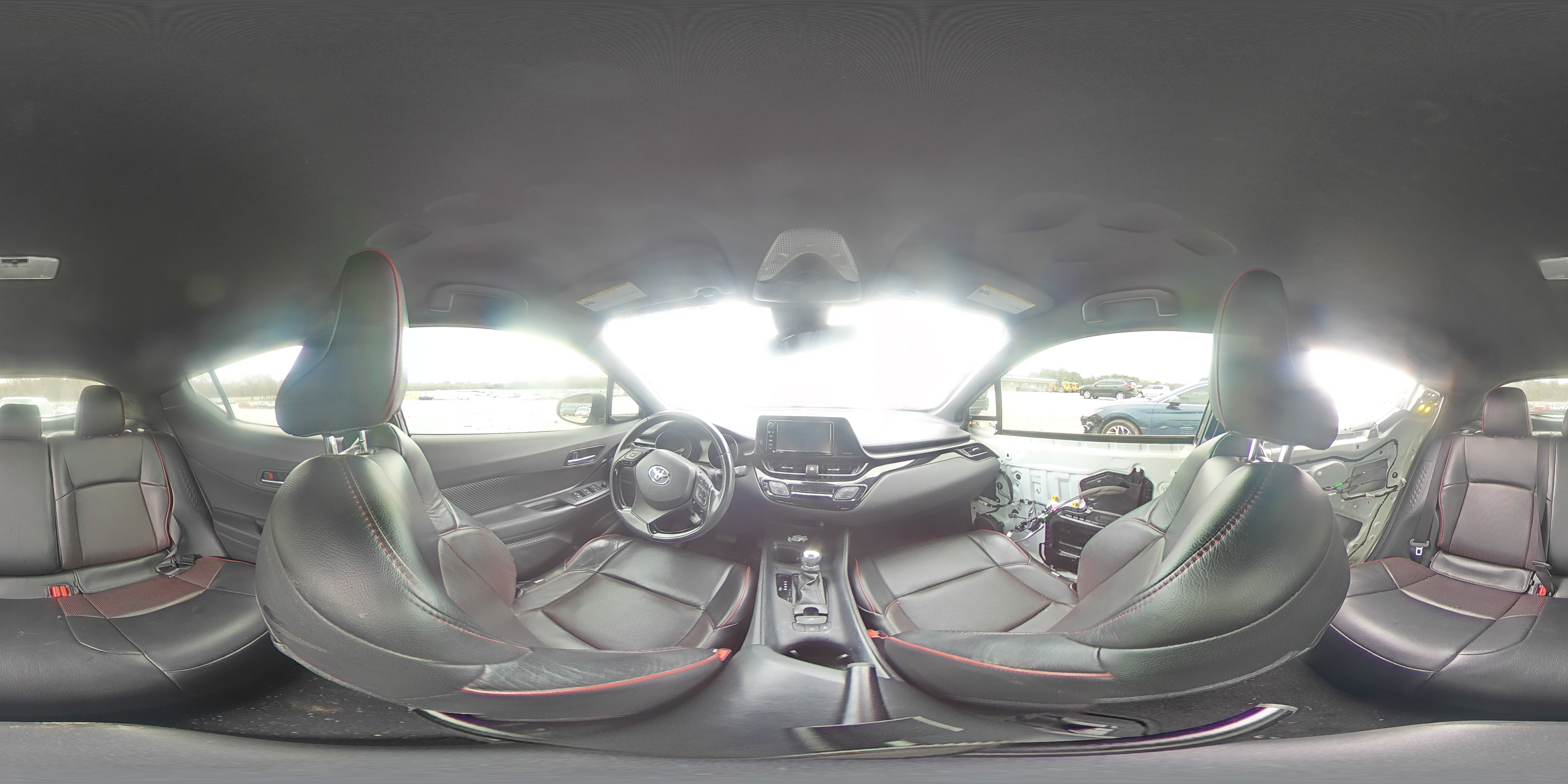 2018 Toyota C-HR - Image 13