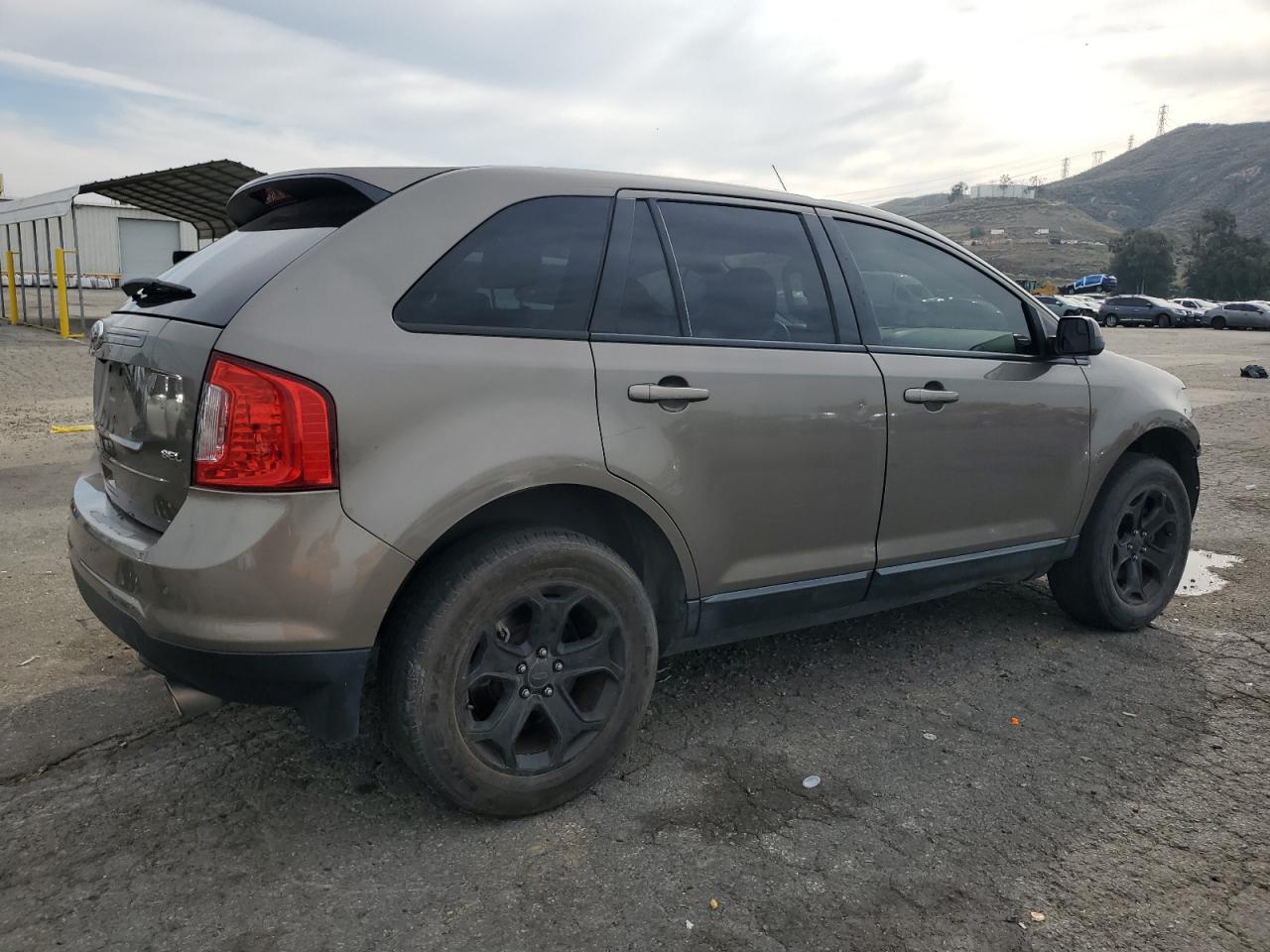 2014 Ford Edge - Image 3