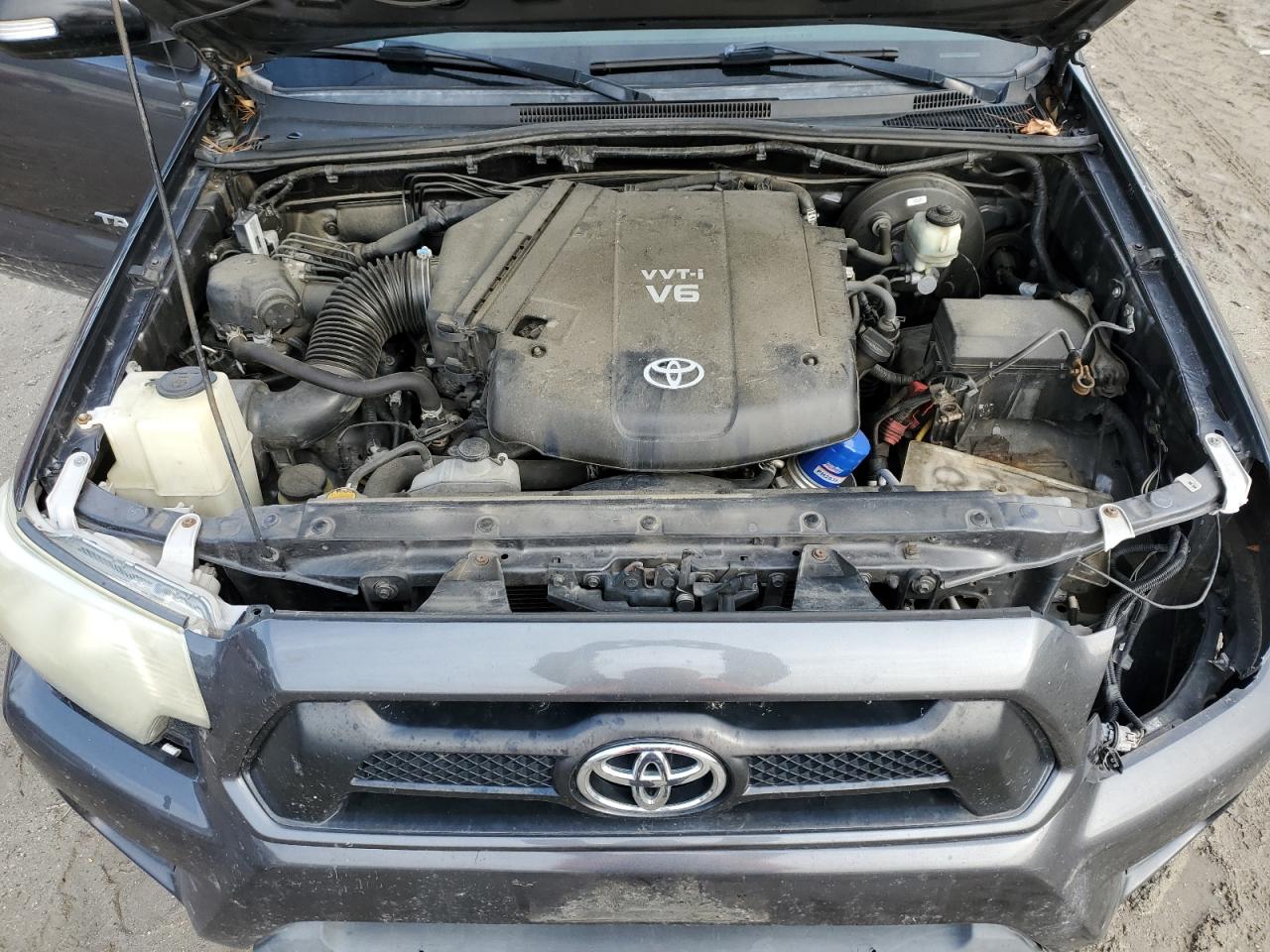 2014 Toyota Tacoma - Image 11