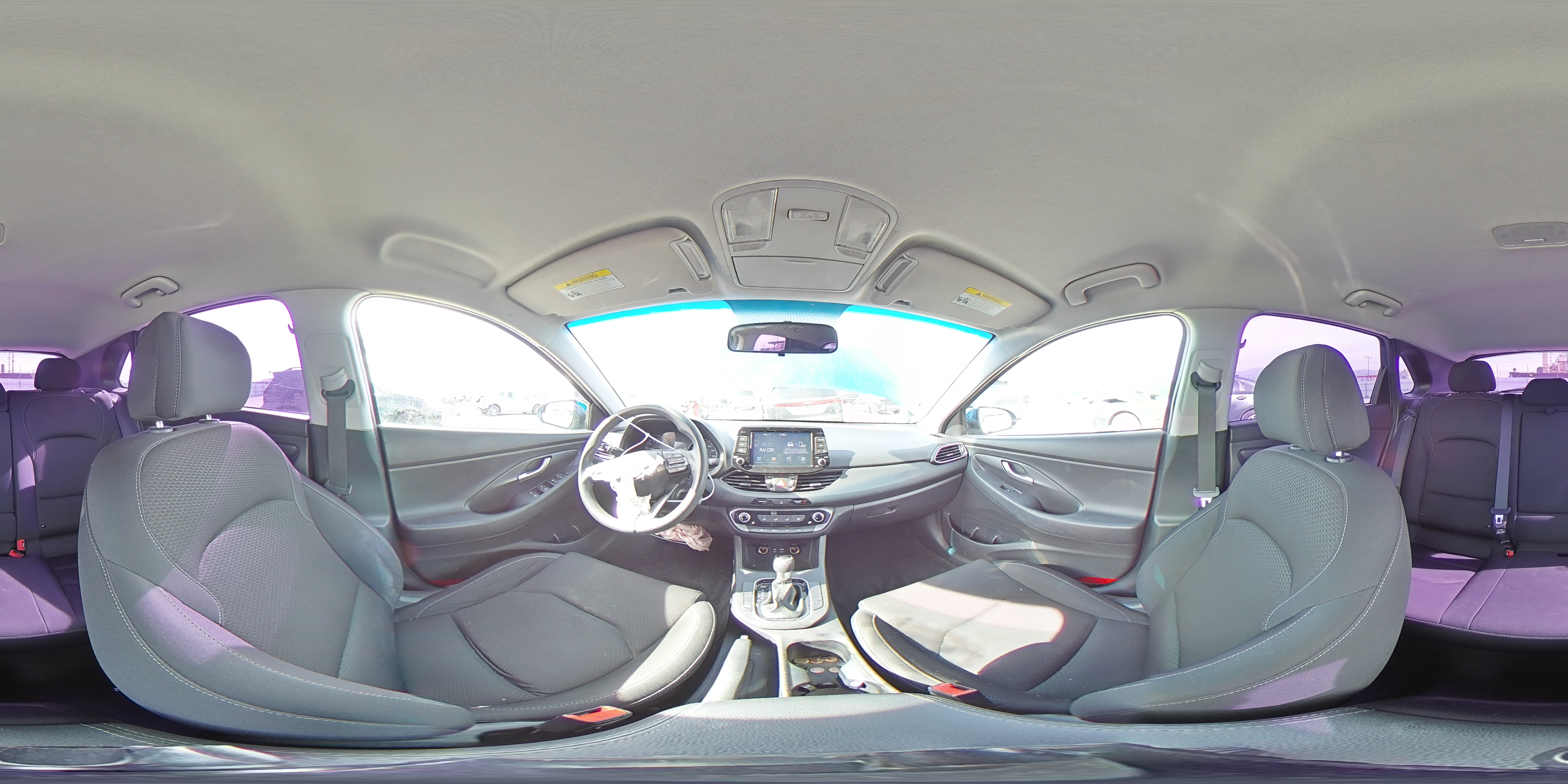 2018 Hyundai Elantra - Image 12