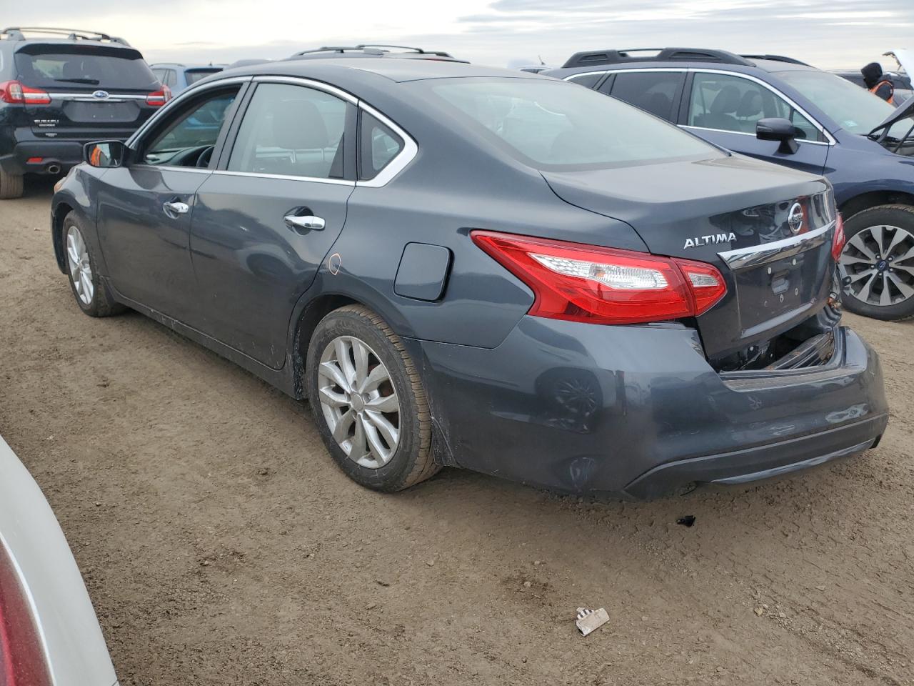 2017 Nissan Altima - Image 2
