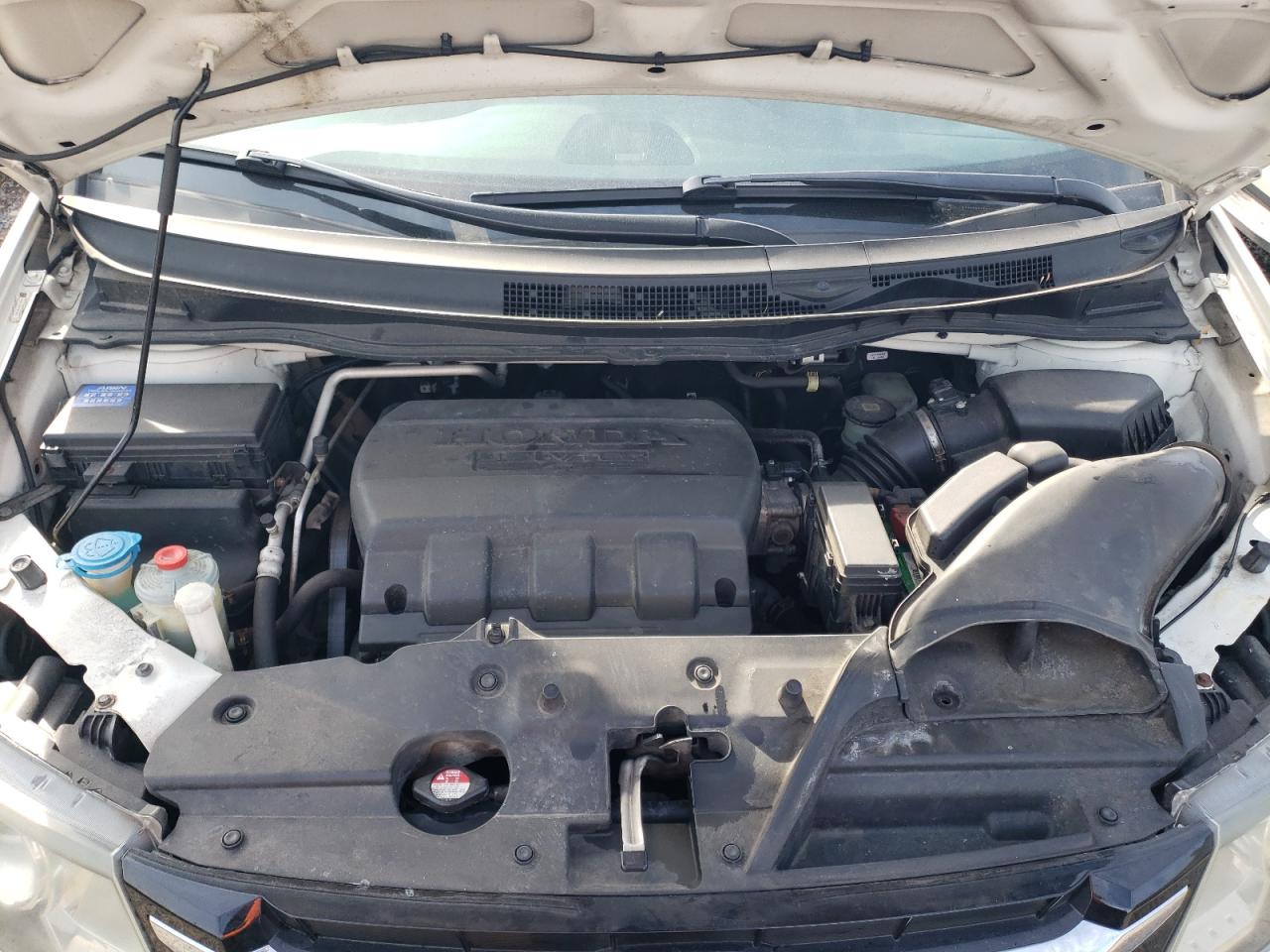 2015 Honda Odyssey - Image 12