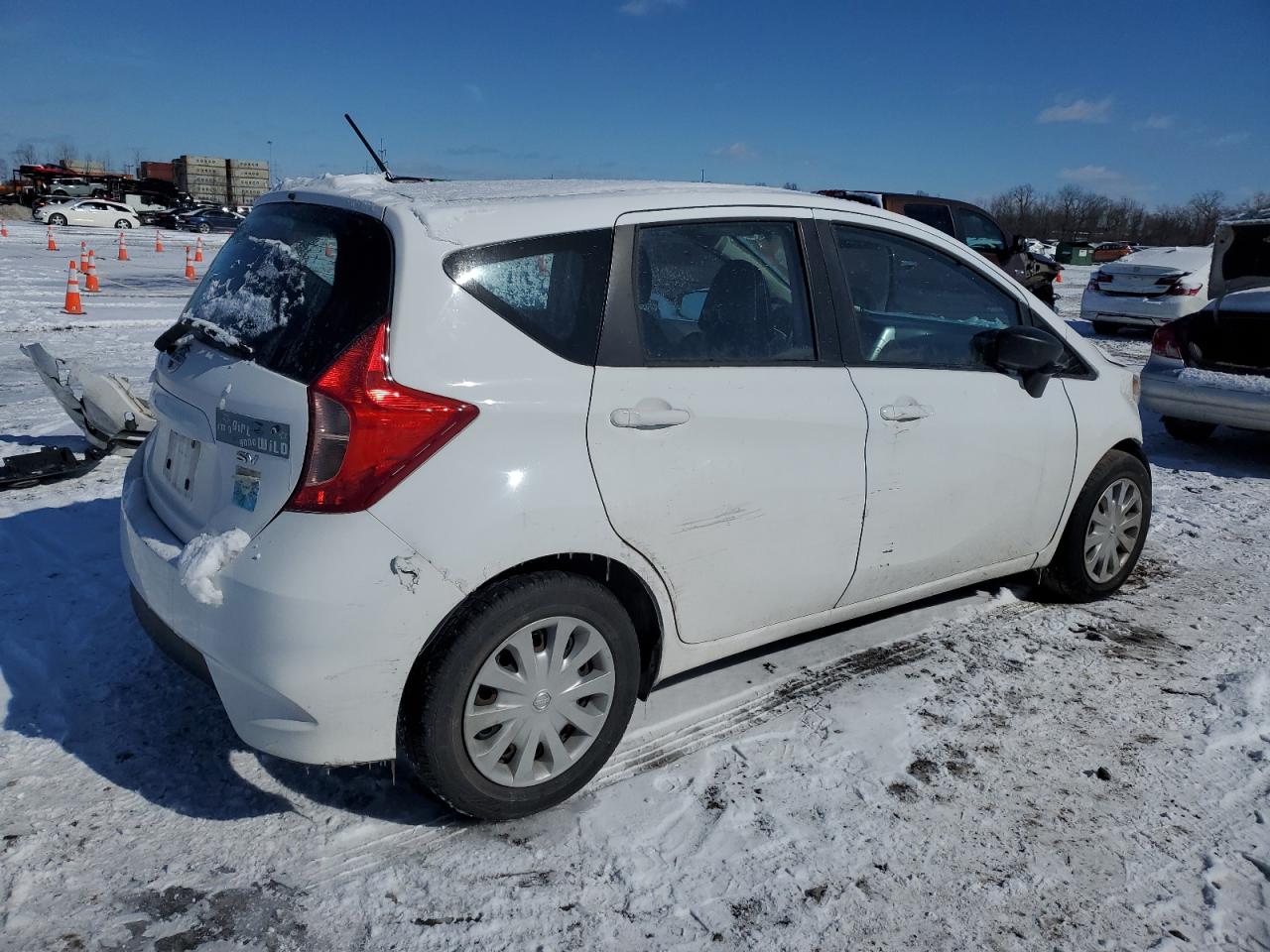 2017 Nissan Versa - Image 3