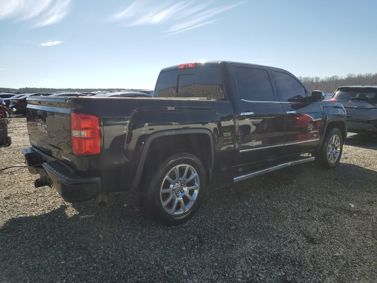 2014 GMC Sierra - Image 3