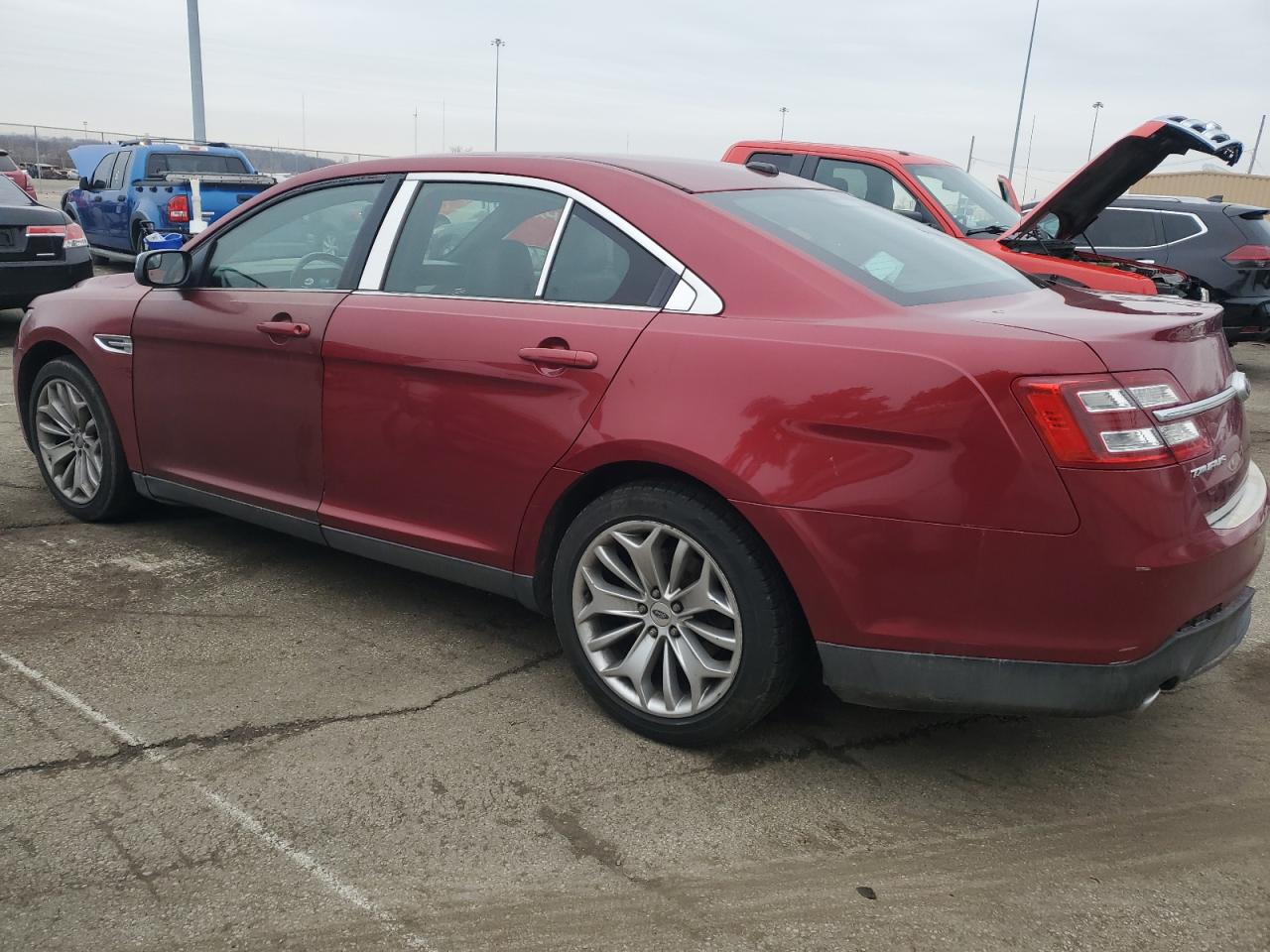 2013 Ford Taurus - Image 2