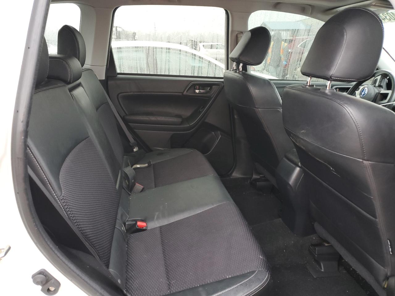 2017 Subaru Forester - Image 11