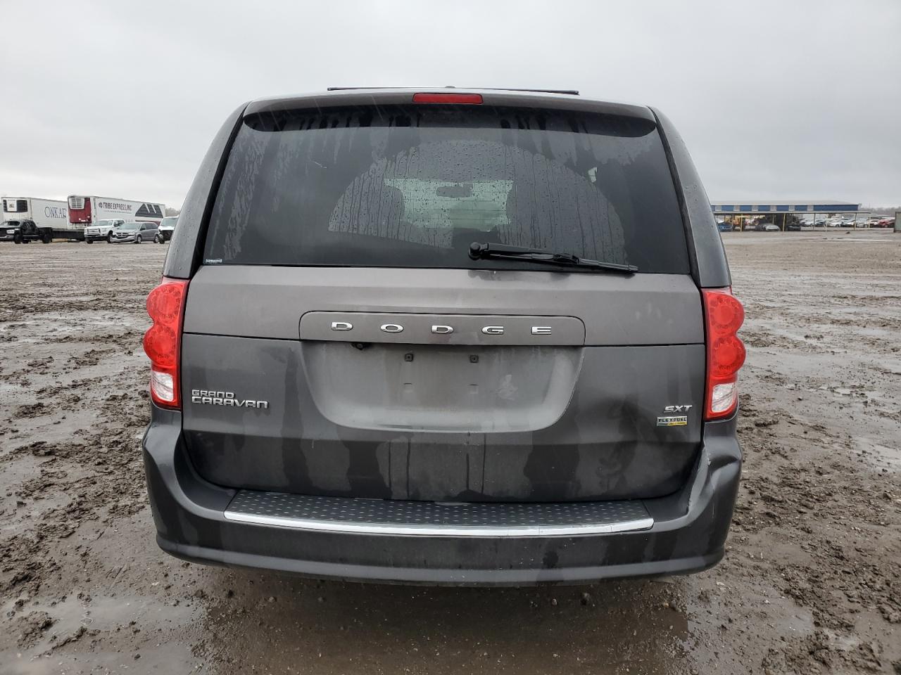2017 Dodge Caravan - Image 6
