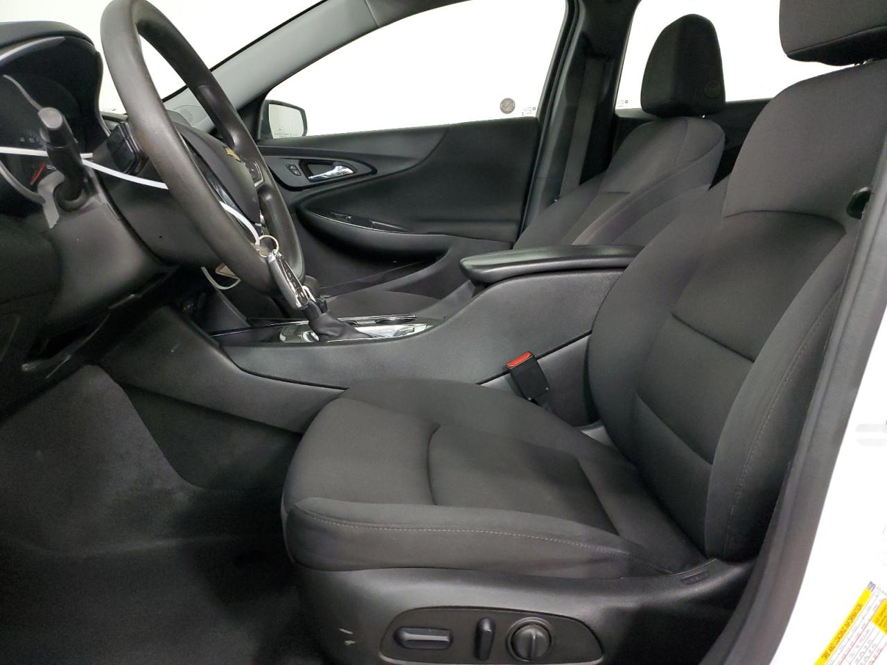2023 Chevrolet Malibu - Image 7
