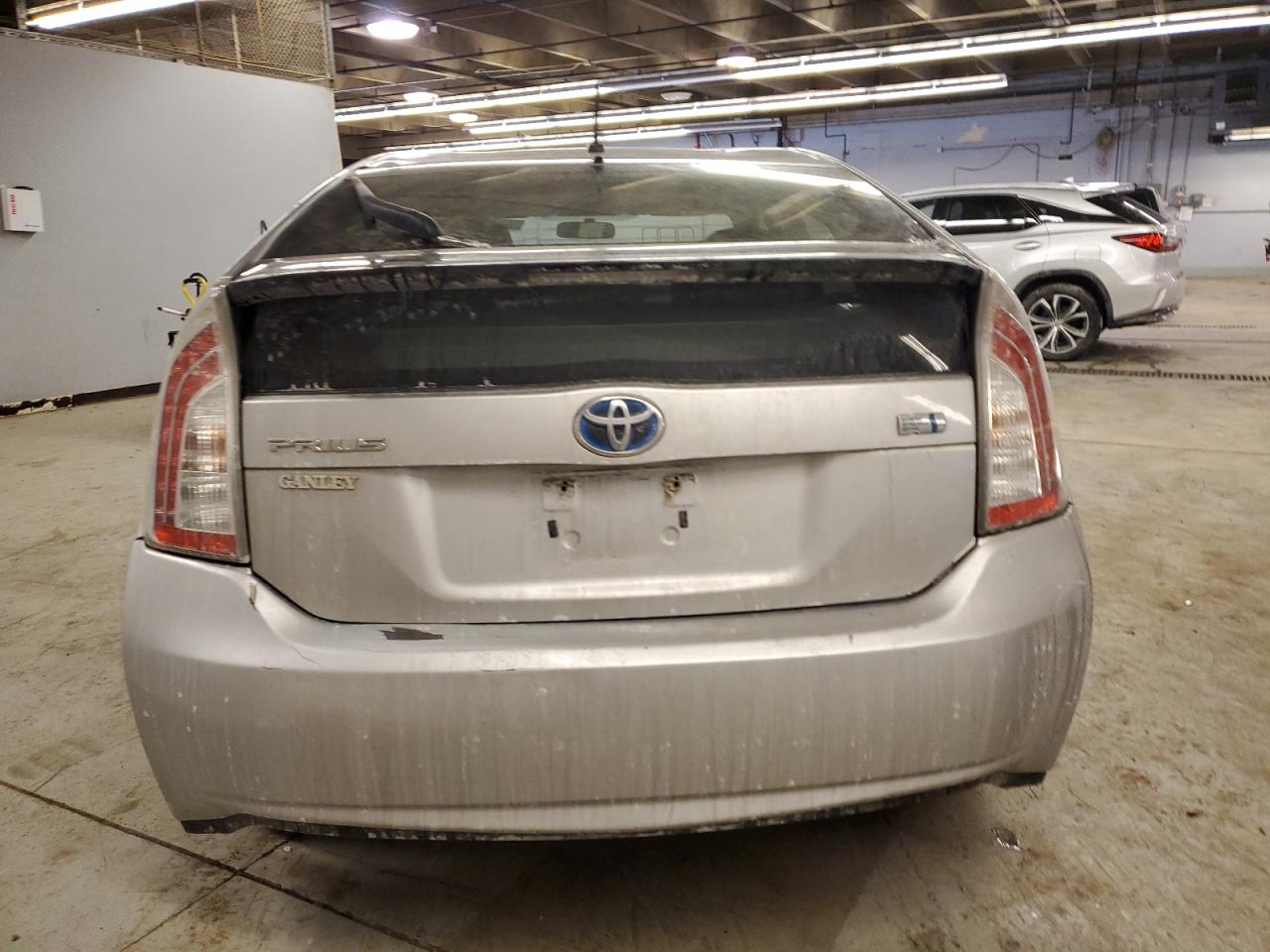 2013 Toyota Prius - Image 6