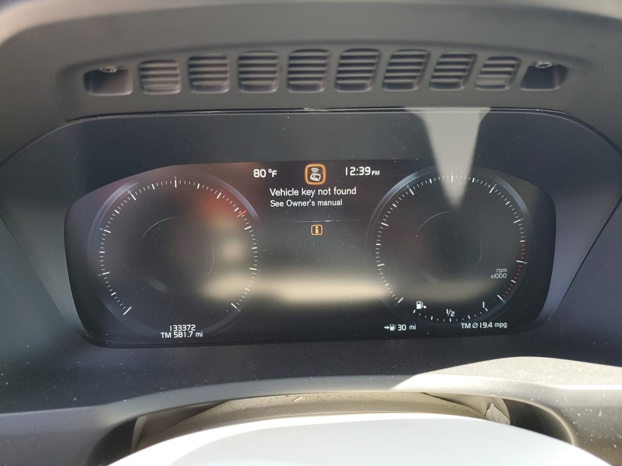 2021 Volvo XC90 - Image 9