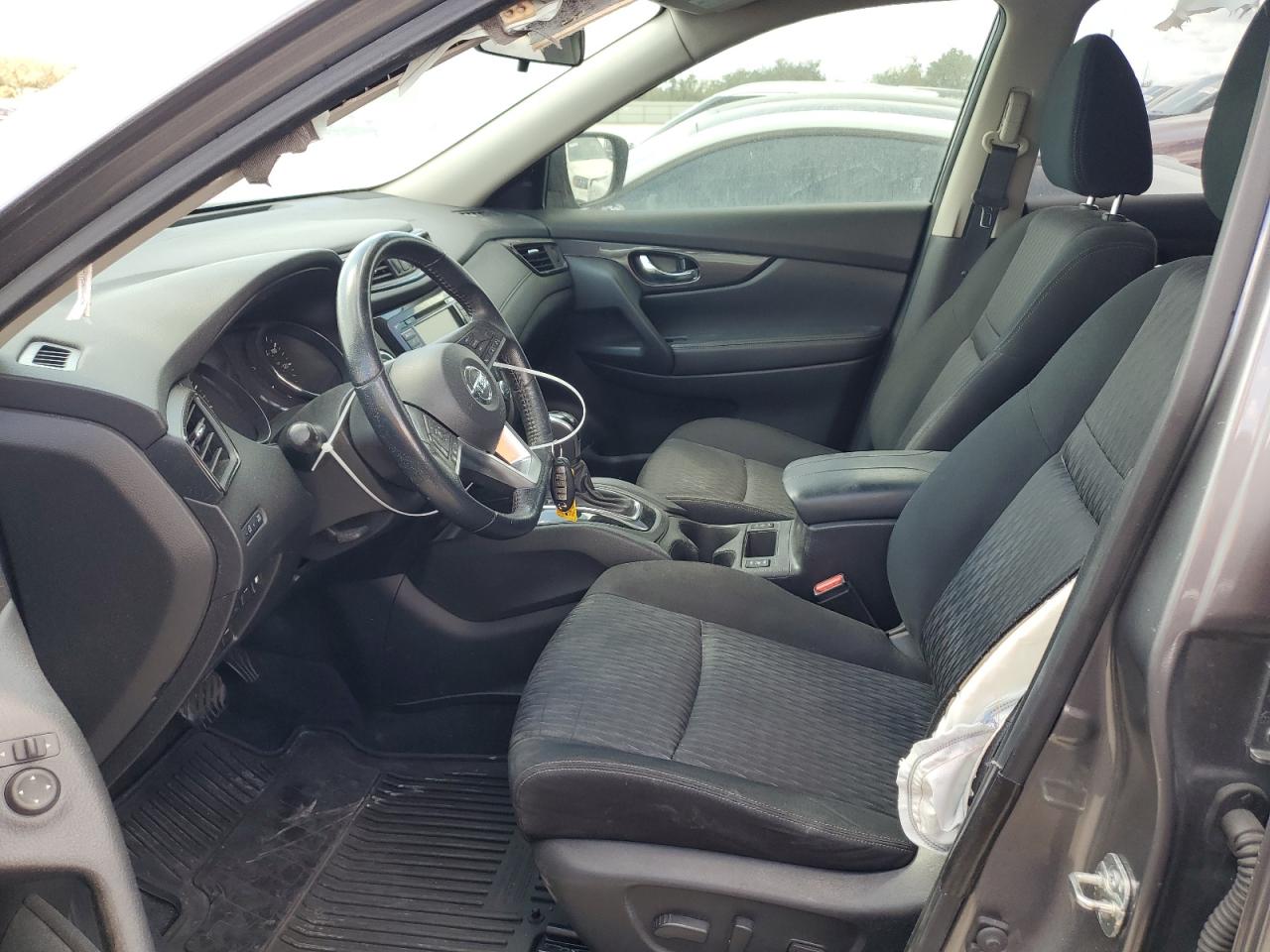 2020 Nissan Rogue - Image 7