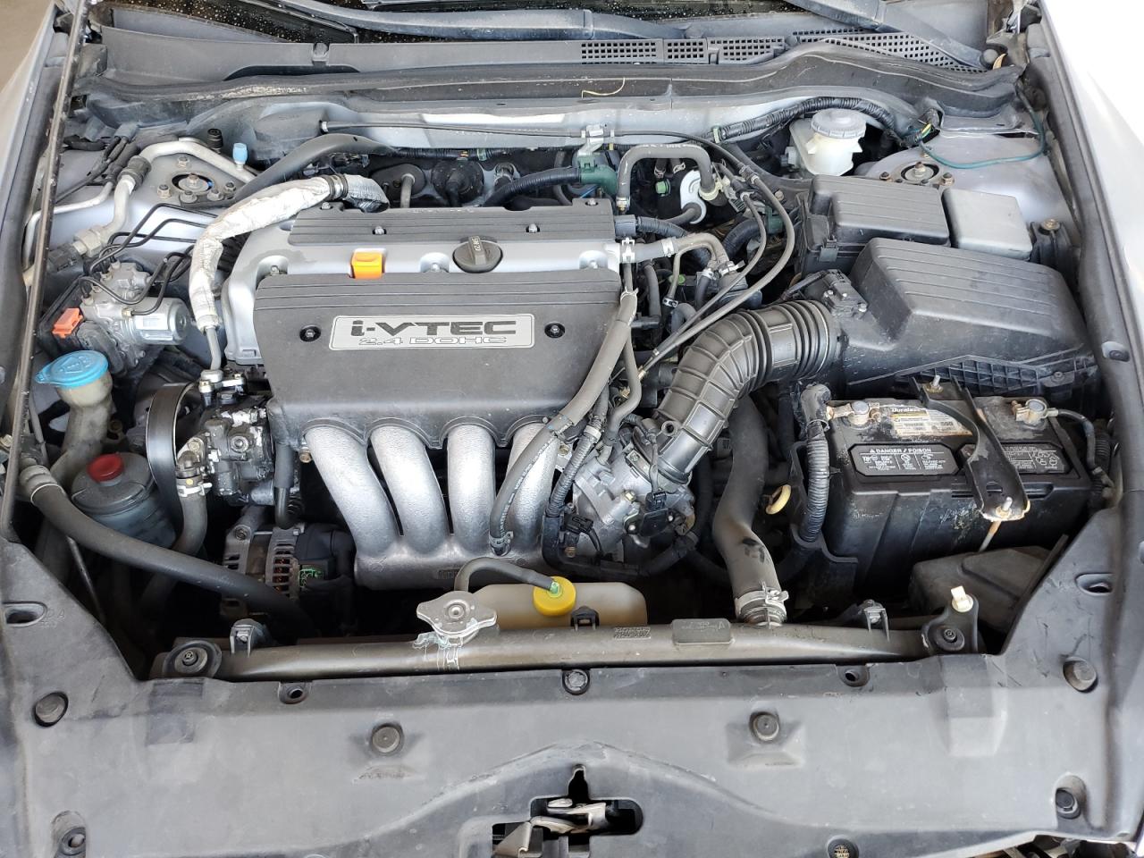 2005 Honda Accord - Image 11