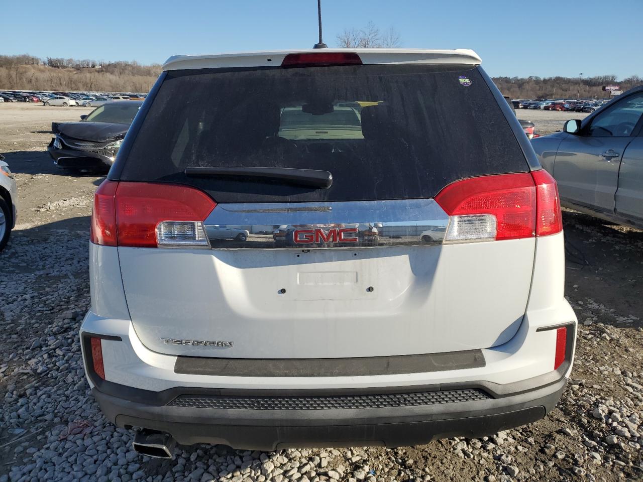 2016 GMC Terrain - Image 6