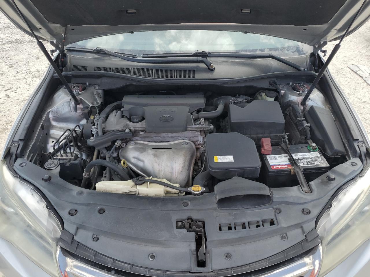 2015 Toyota Camry - Image 11