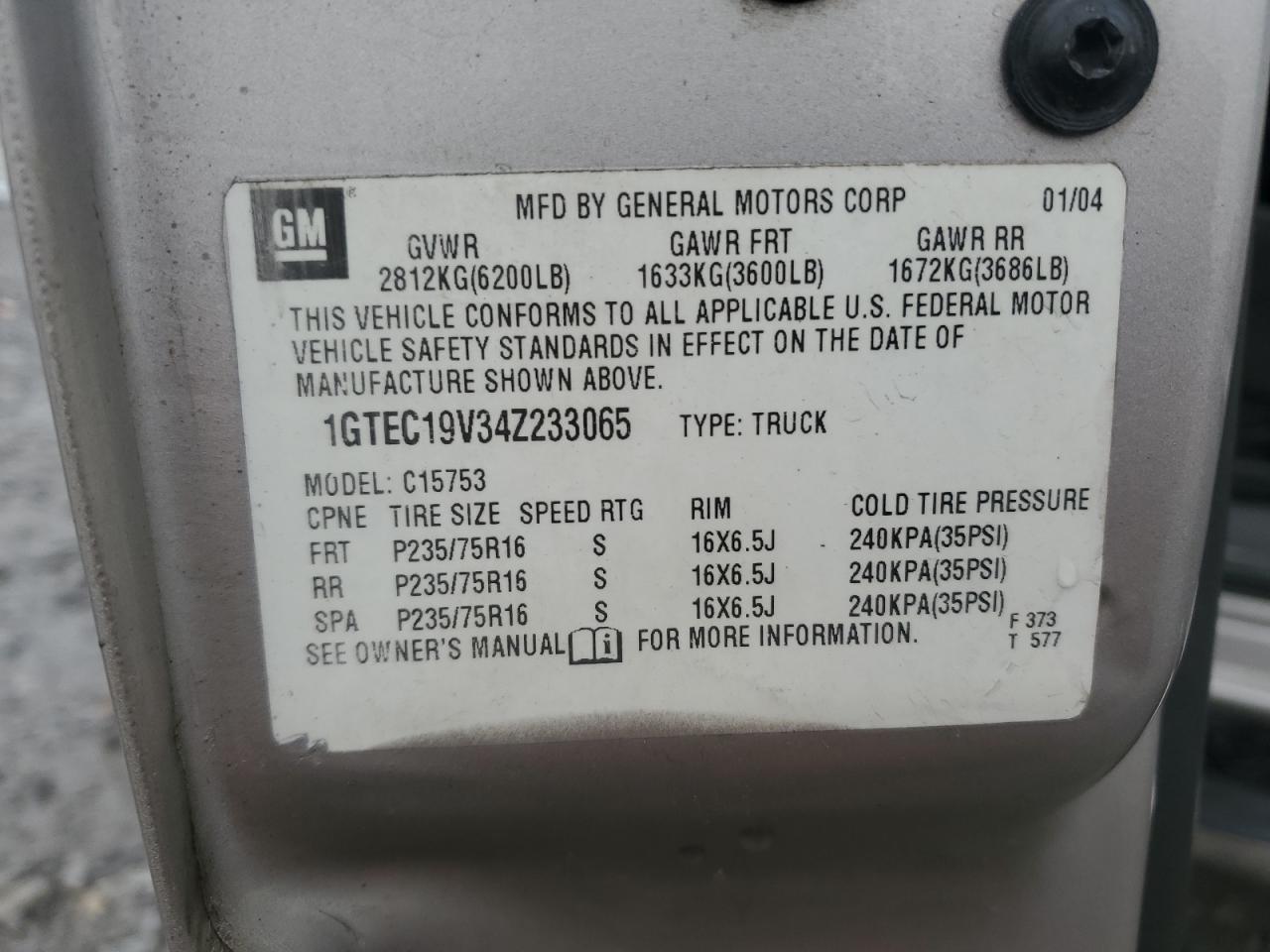 2004 GMC Sierra - Image 14