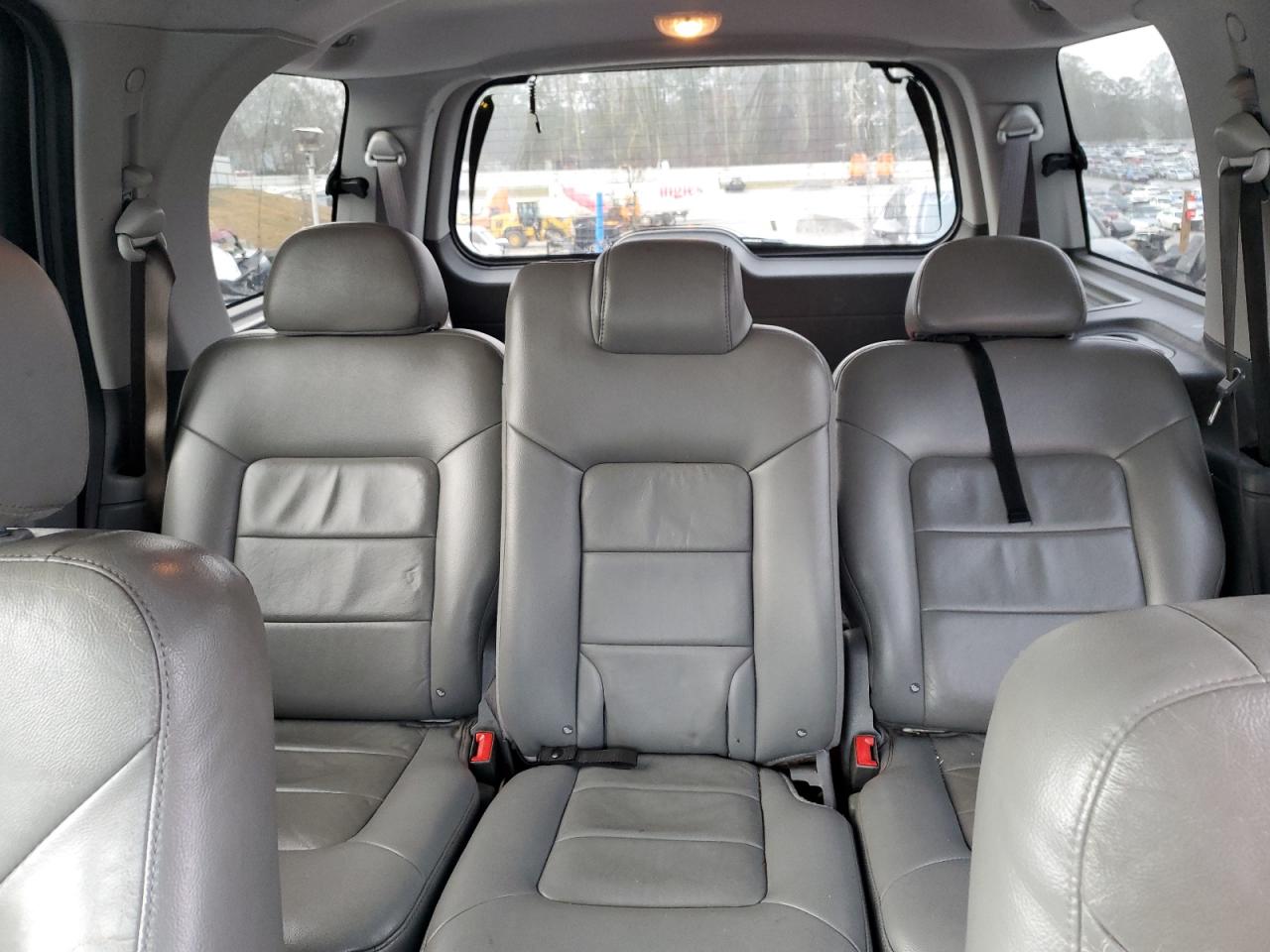 2006 Ford Expedition - Image 10