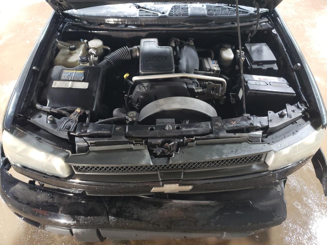 2004 Chevrolet TrailBlazer - Image 11