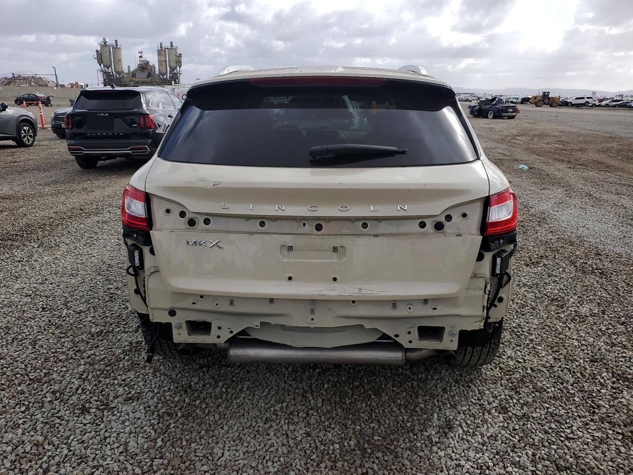 2018 Lincoln MKX - Image 6