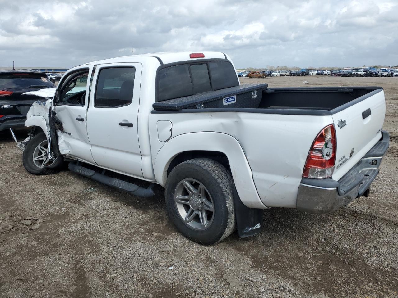 2013 Toyota Tacoma - Image 2