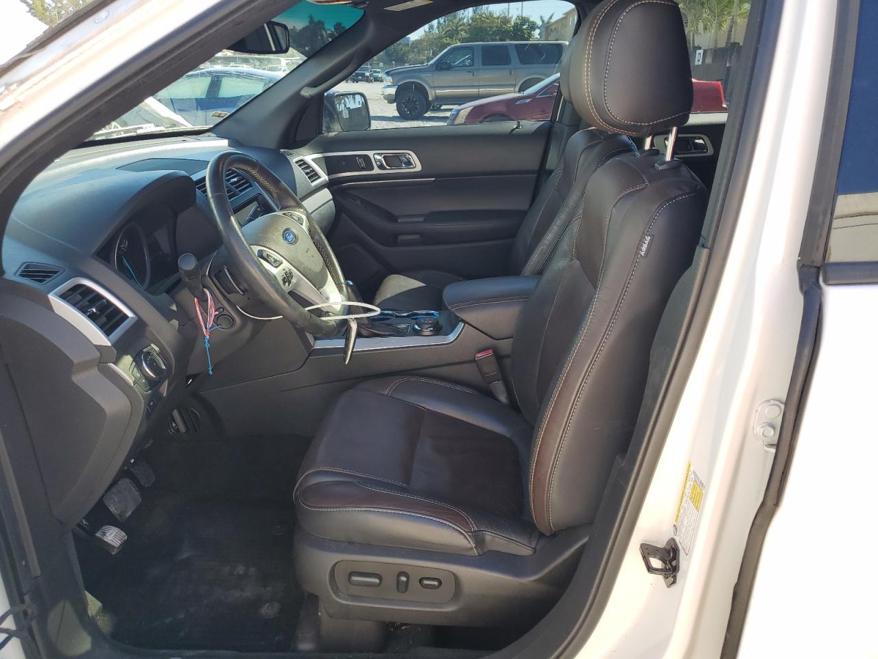 2015 Ford Explorer - Image 7