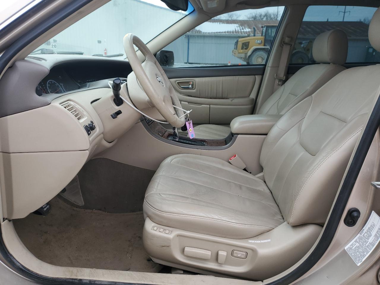 2002 Toyota Avalon - Image 7
