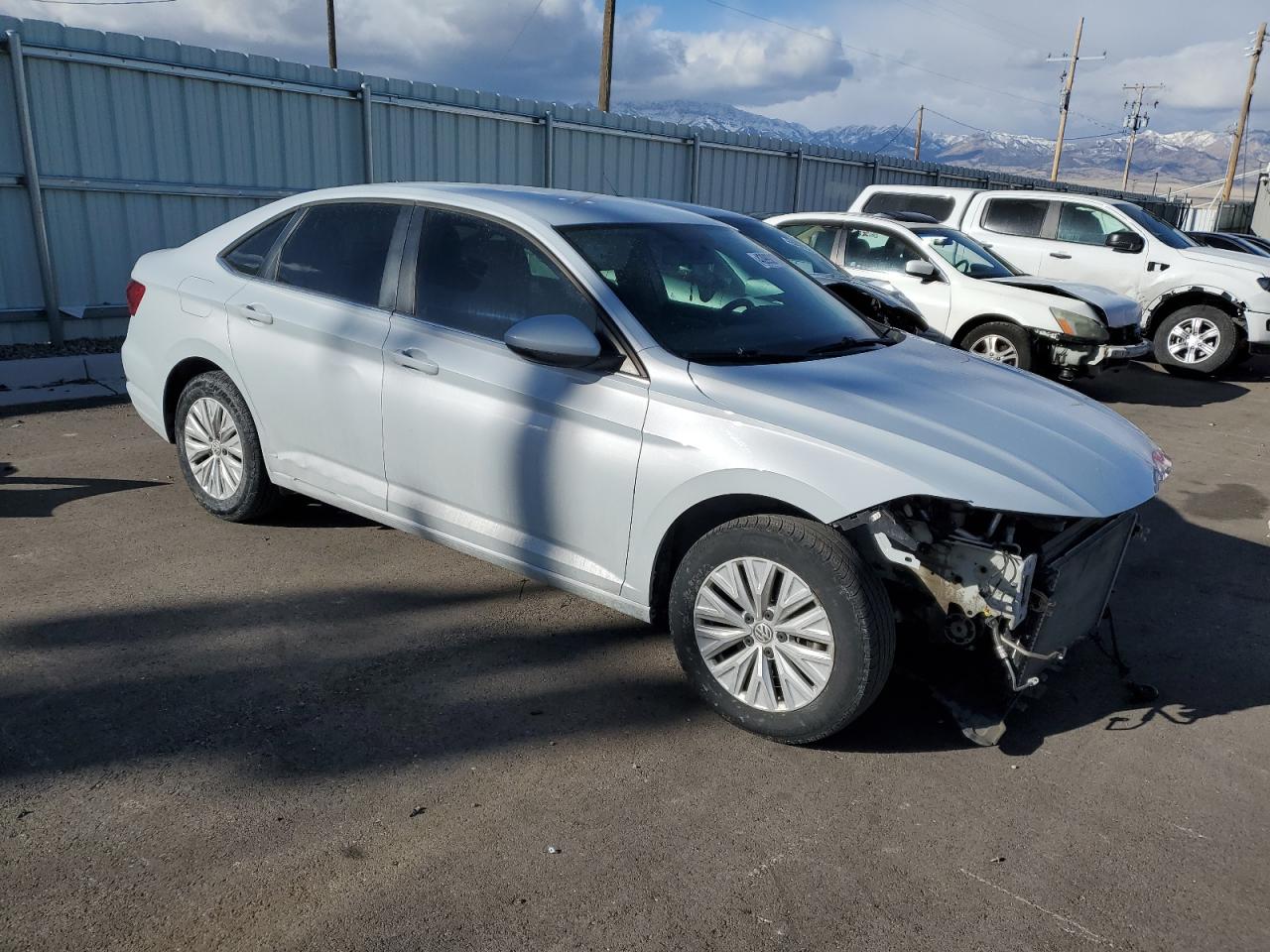 2019 Volkswagen Jetta - Image 4