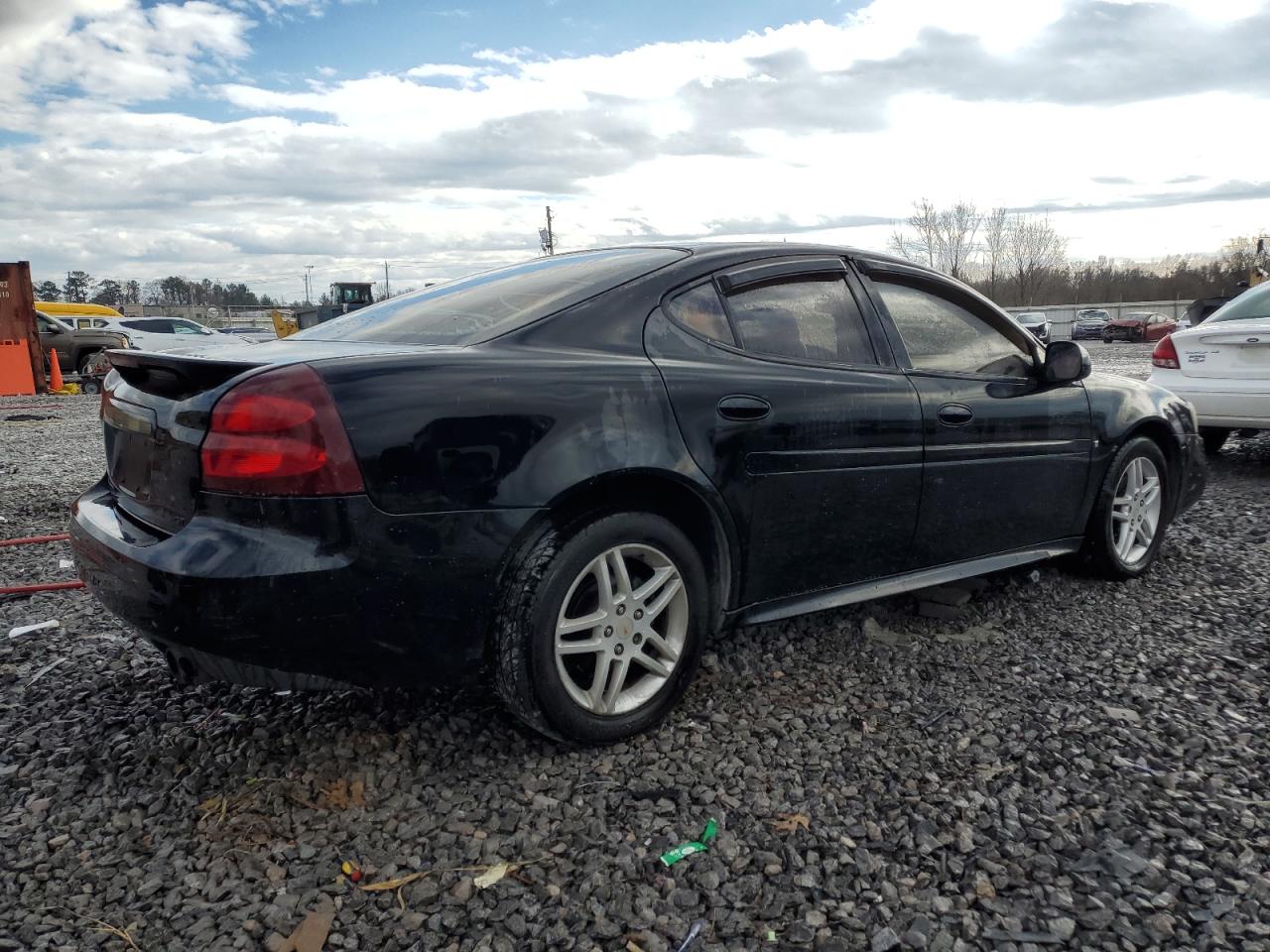 2007 Pontiac Grand Prix - Image 3
