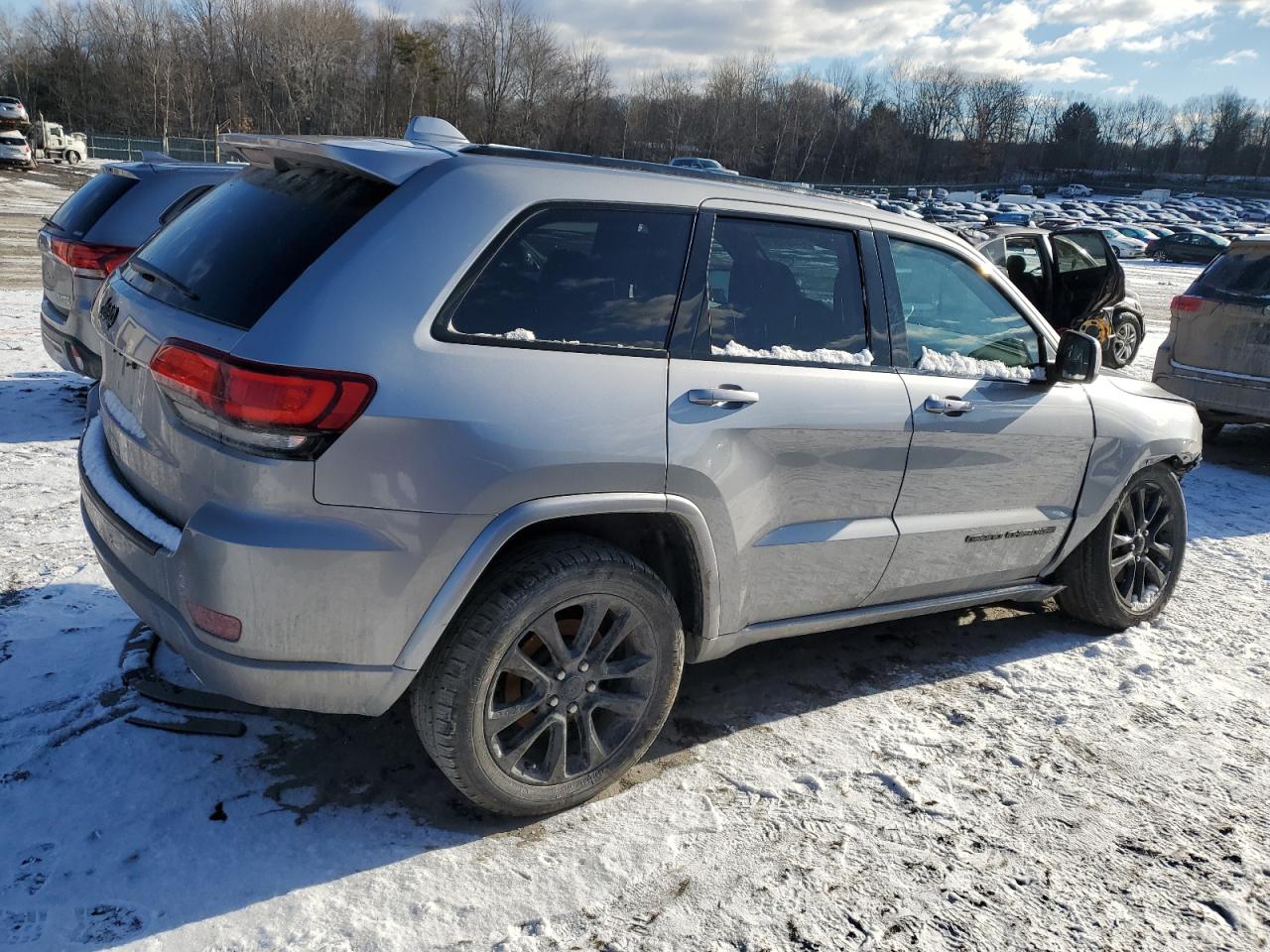 2021 Jeep Grand Cherokee - Image 3
