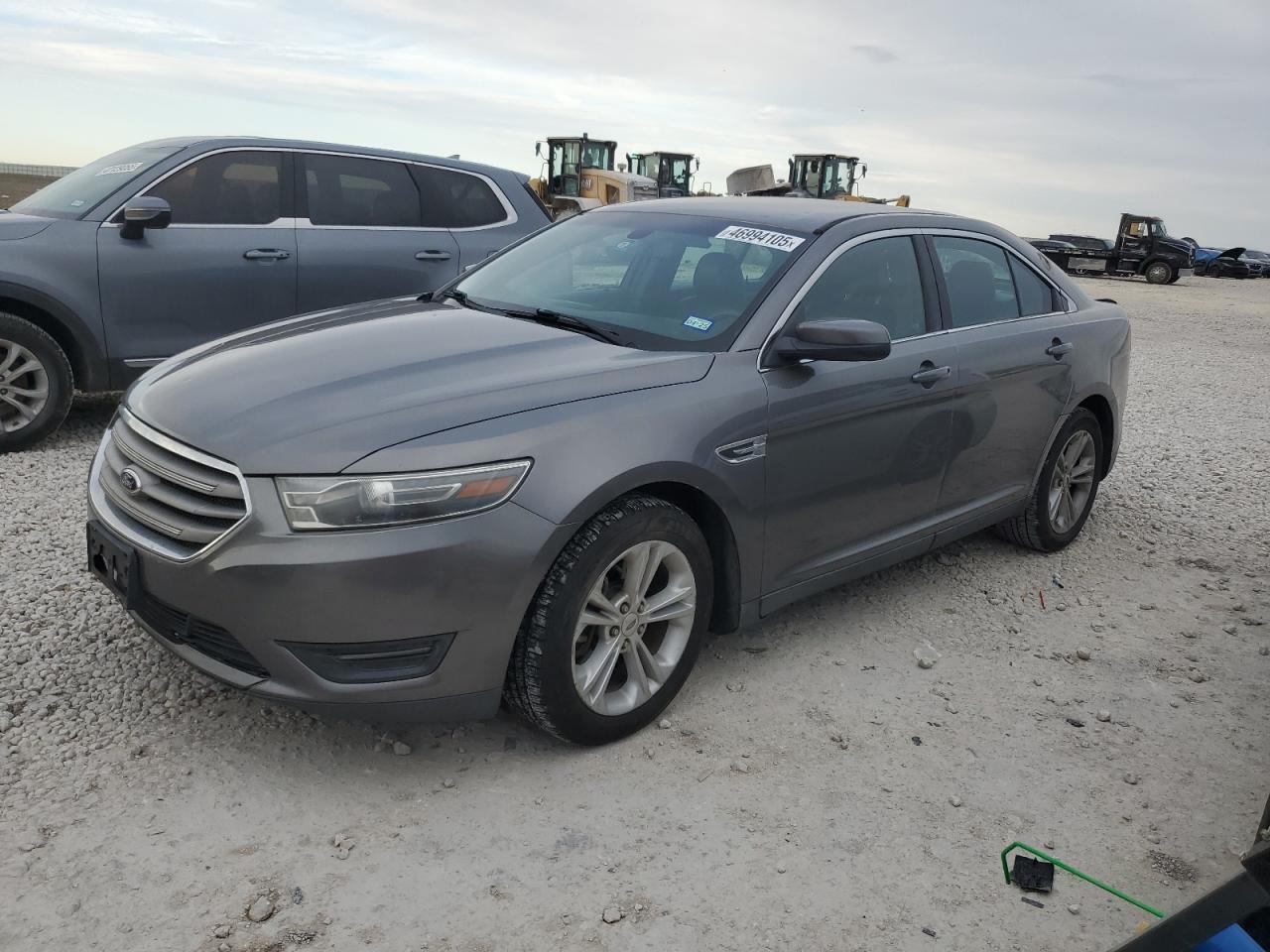 2014 Ford Taurus - Image 1