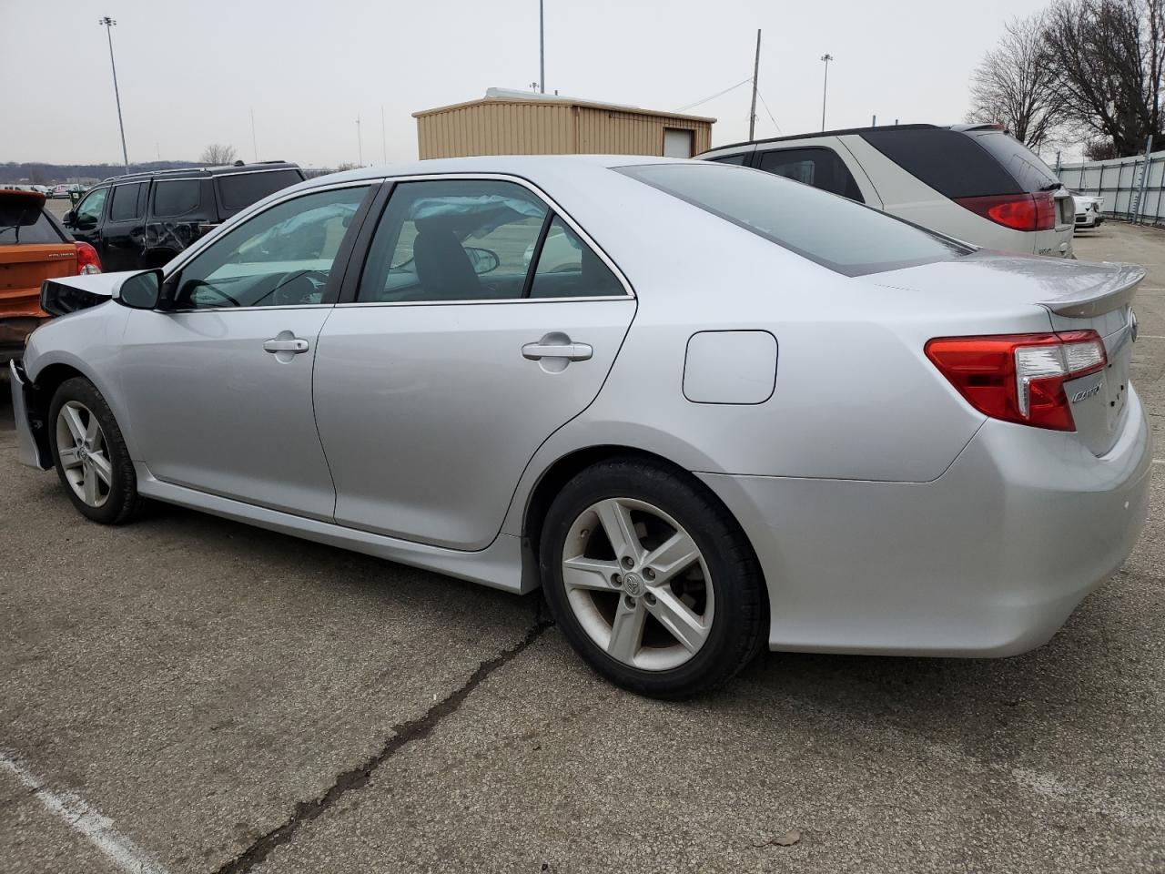 2014 Toyota Camry - Image 2