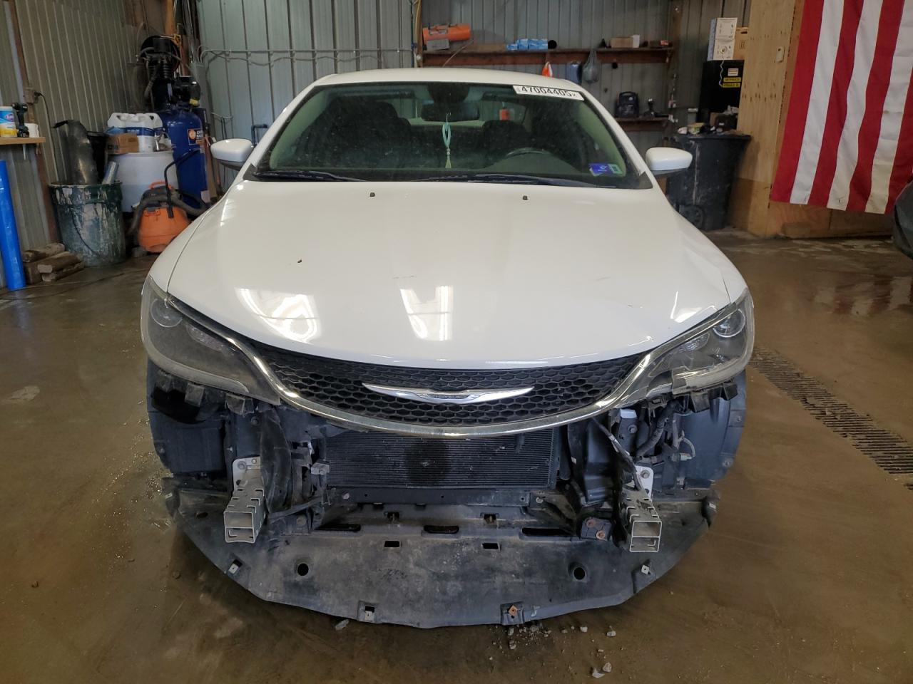 2015 Chrysler 200 - Image 5