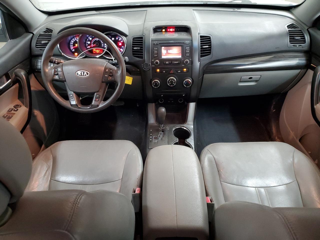 2013 Kia Sorento - Image 8