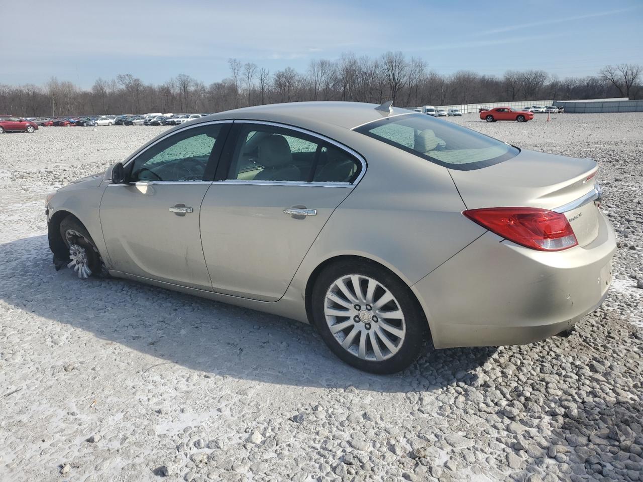 2013 Buick Regal - Image 2