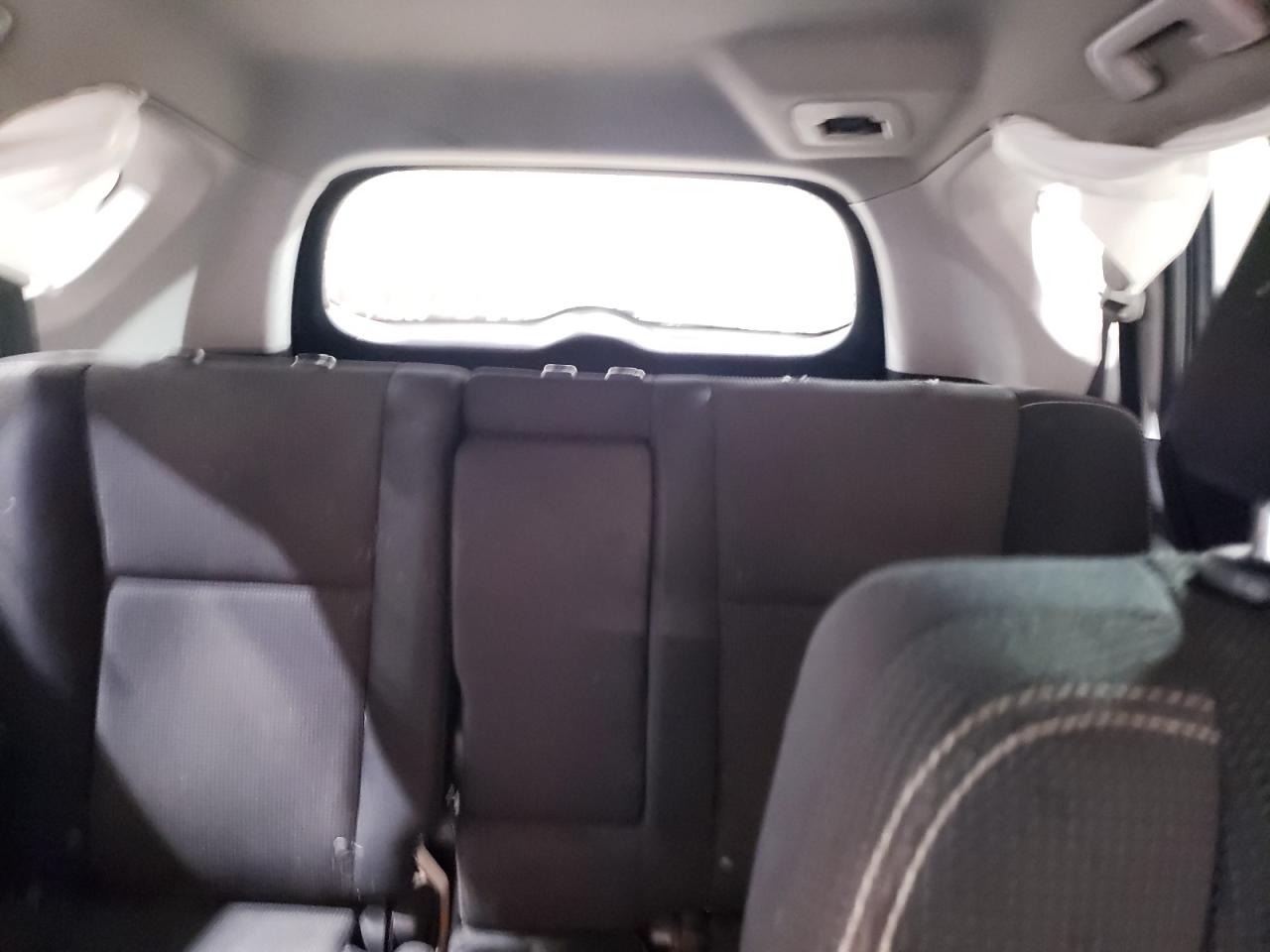 2017 Toyota RAV 4 - Image 10