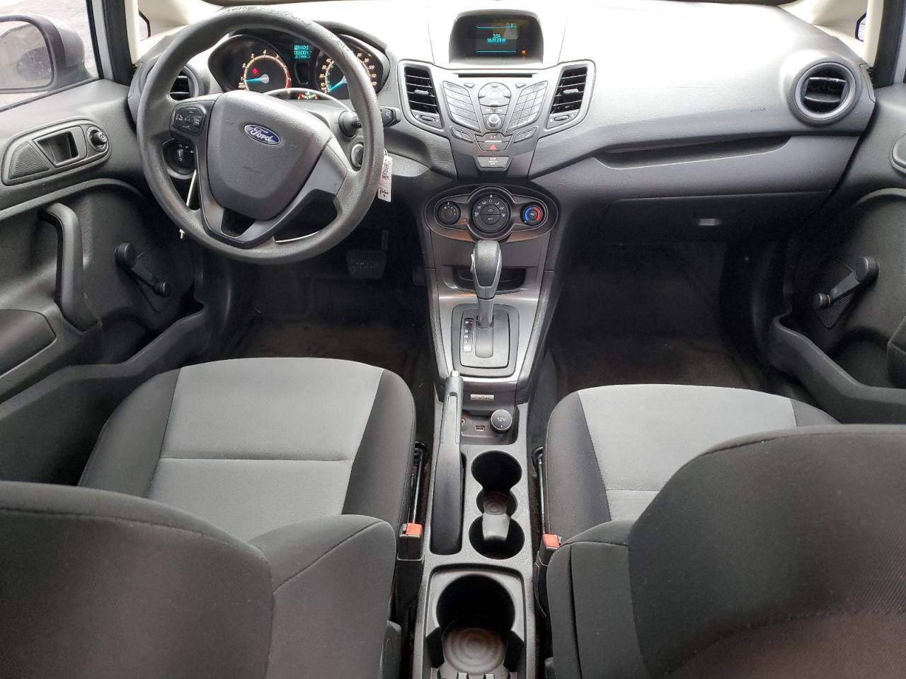 2016 Ford Fiesta - Image 8