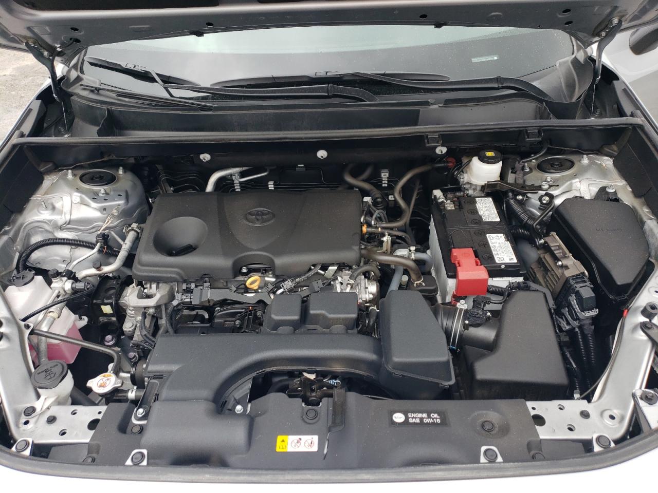 2024 Toyota RAV 4 - Image 12