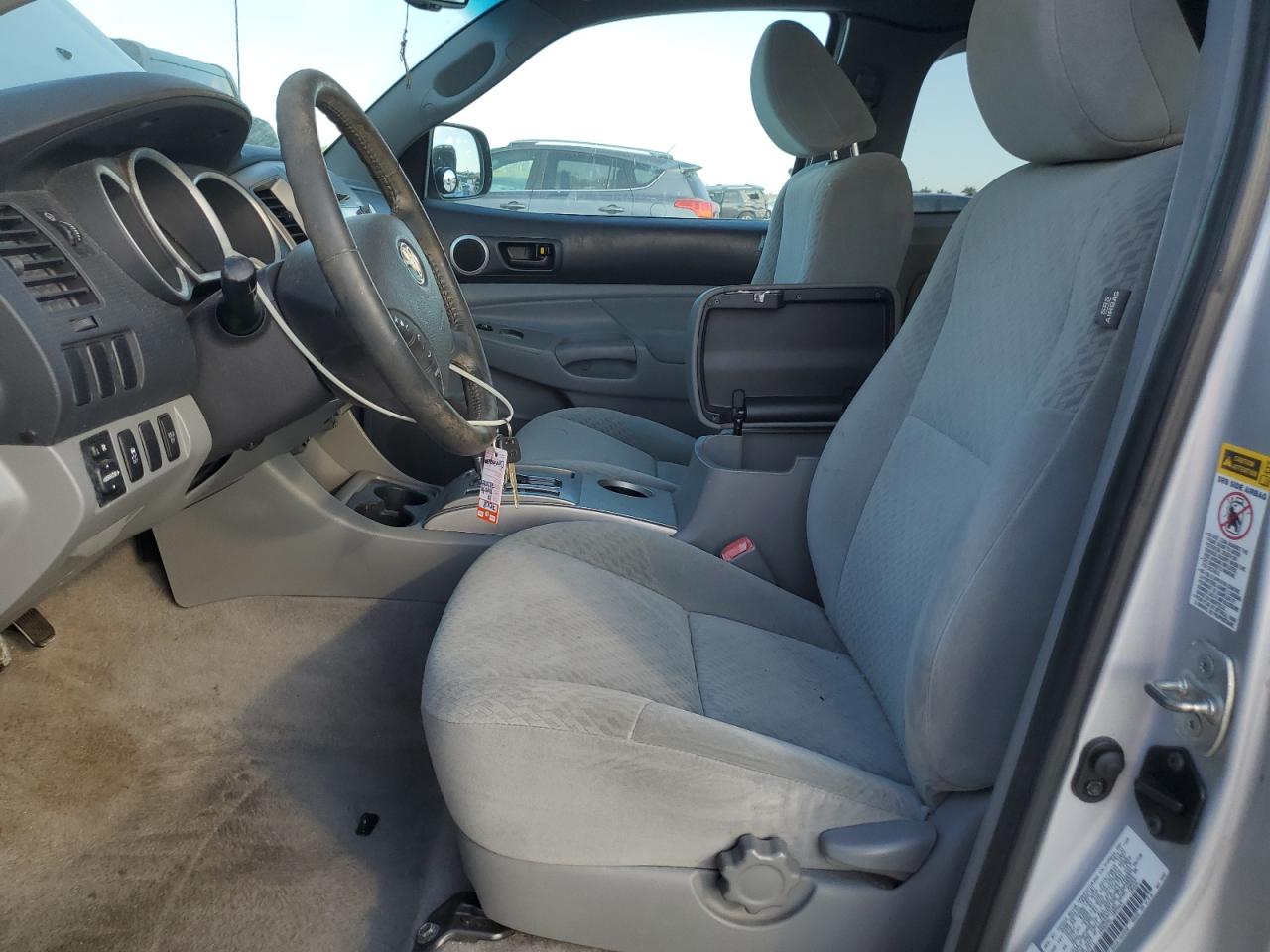 2010 Toyota Tacoma - Image 7