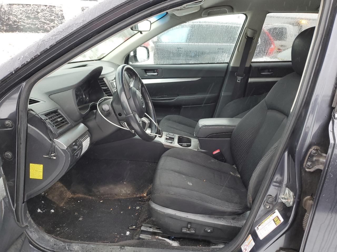 2010 Subaru Outback - Image 7