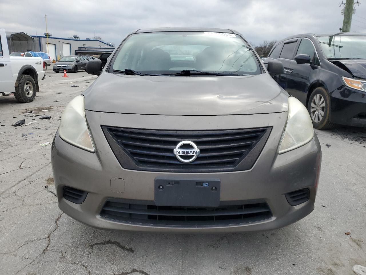 2014 Nissan Versa - Image 5
