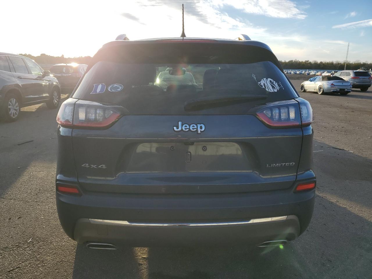 2020 Jeep Grand Cherokee - Image 6