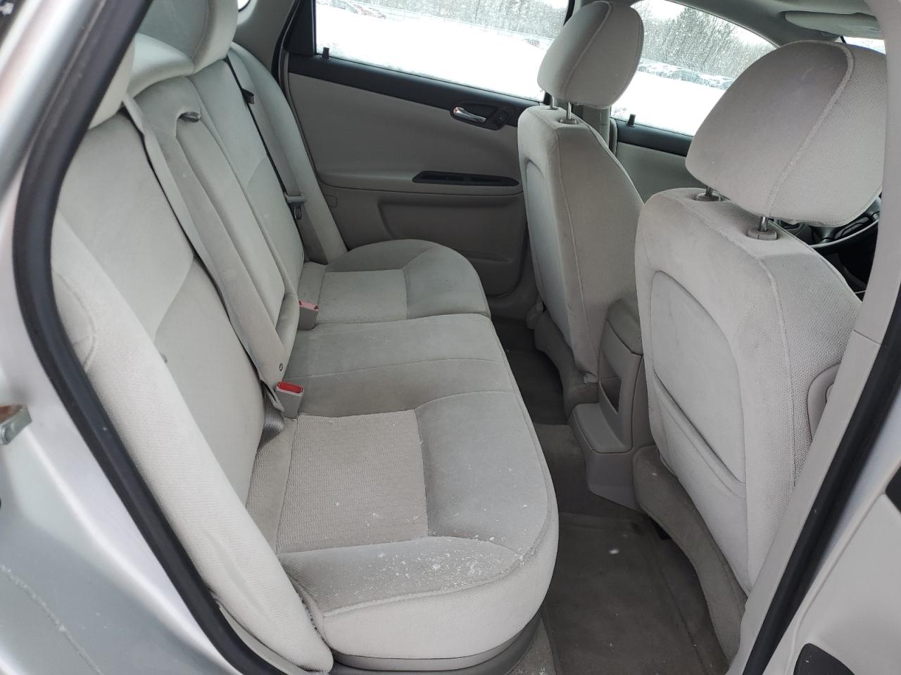 2014 Chevrolet Impala - Image 10