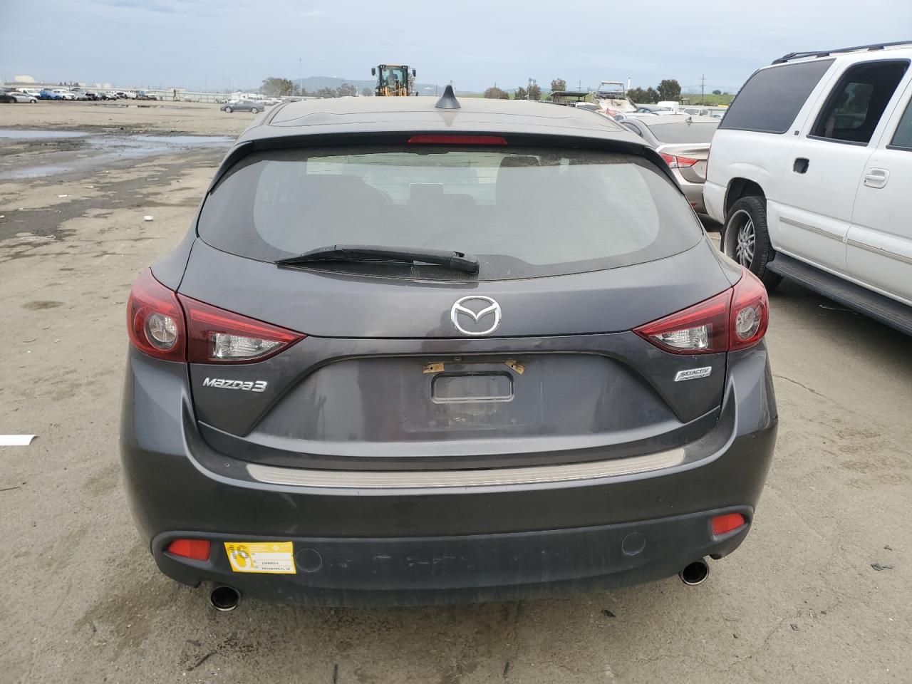 2014 Mazda 3 - Image 6