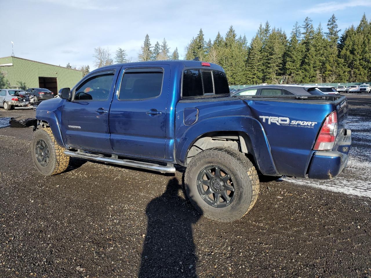 2015 Toyota Tacoma - Image 2