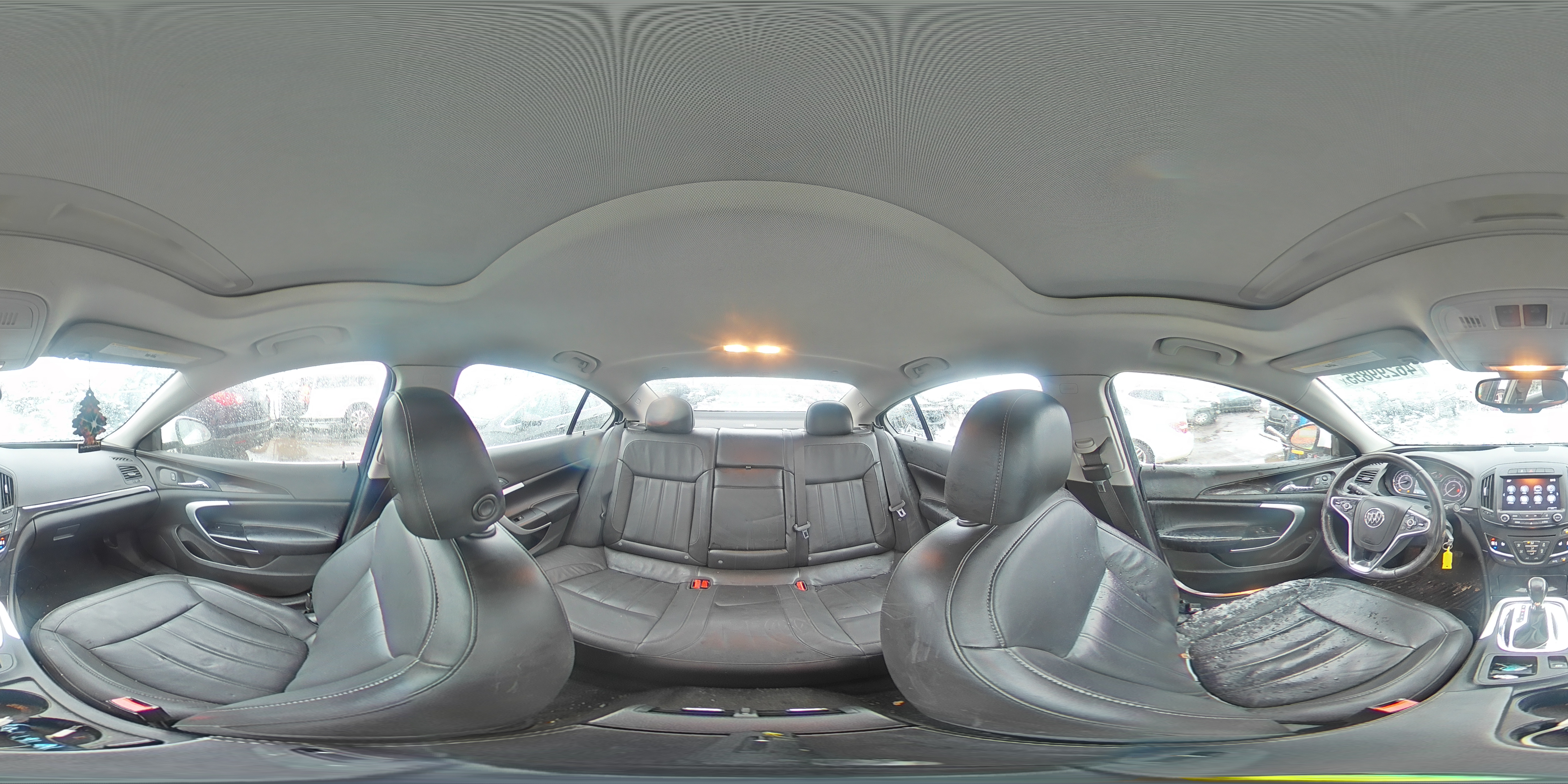 2016 Buick Regal - Image 13
