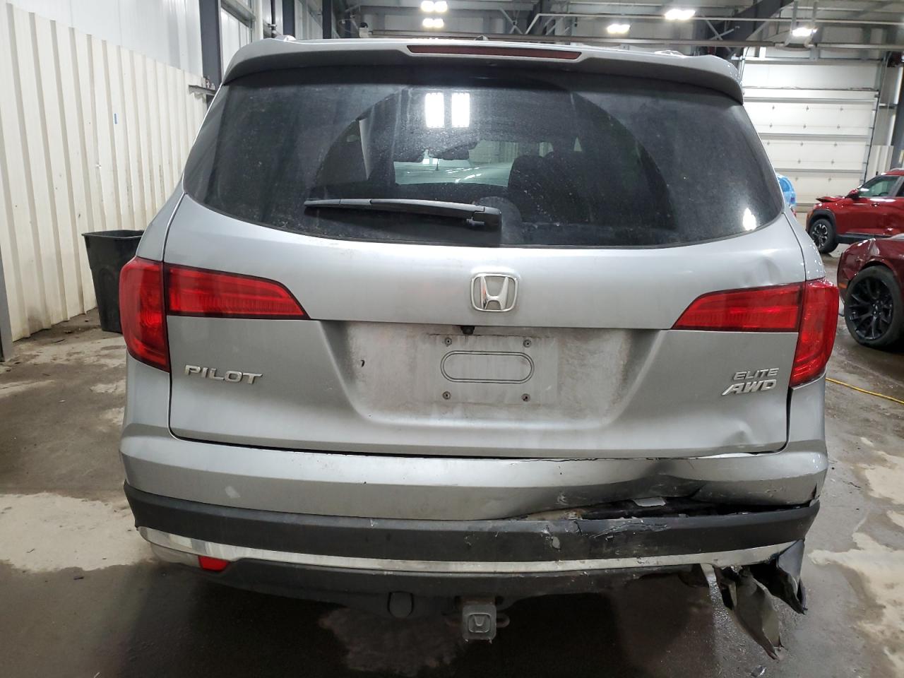 2017 Honda Pilot - Image 6