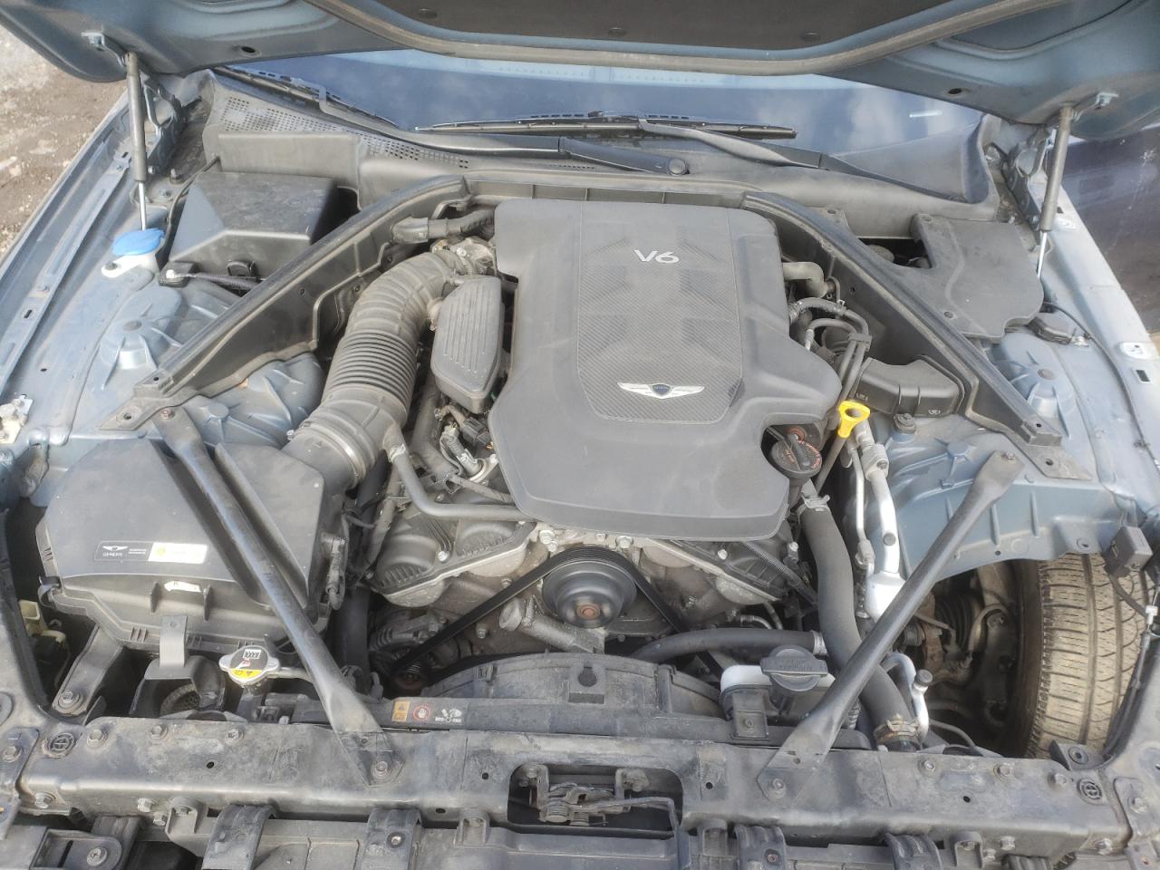 2017 Genesis G80 - Image 11