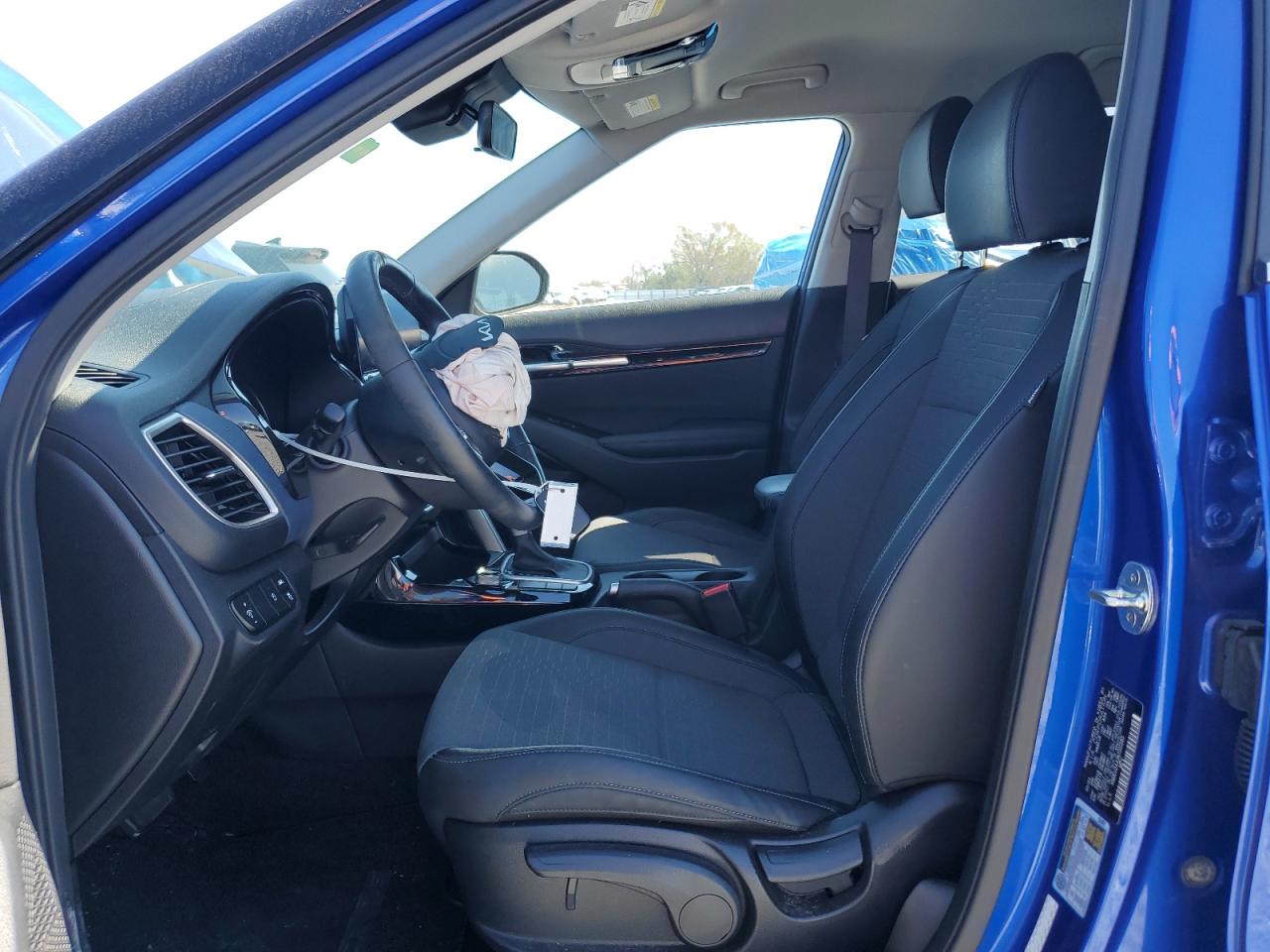 2022 Kia Seltos - Image 7