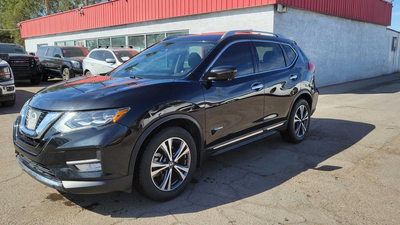 2017 Nissan Rogue - Image 2