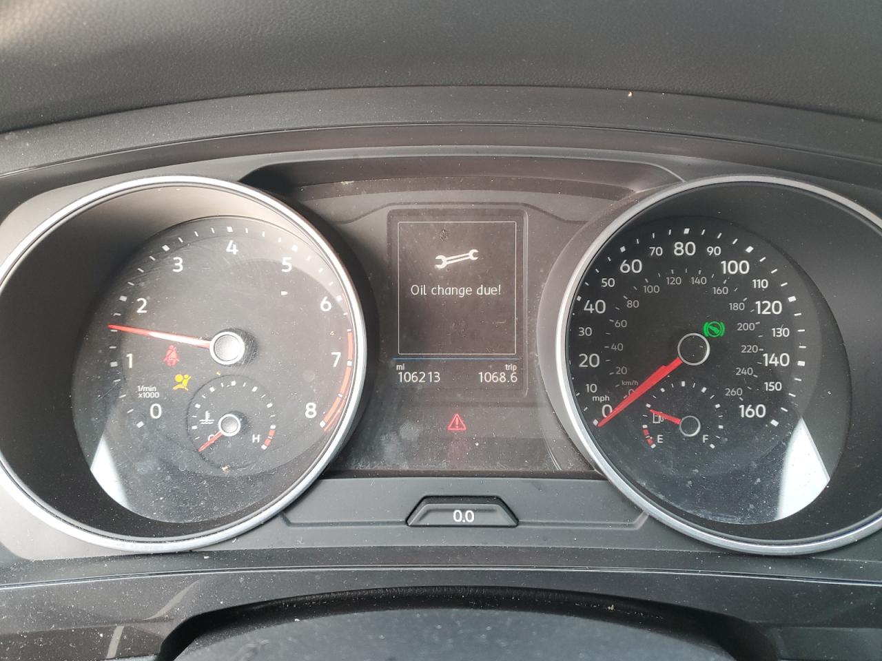 2018 Volkswagen Tiguan - Image 9