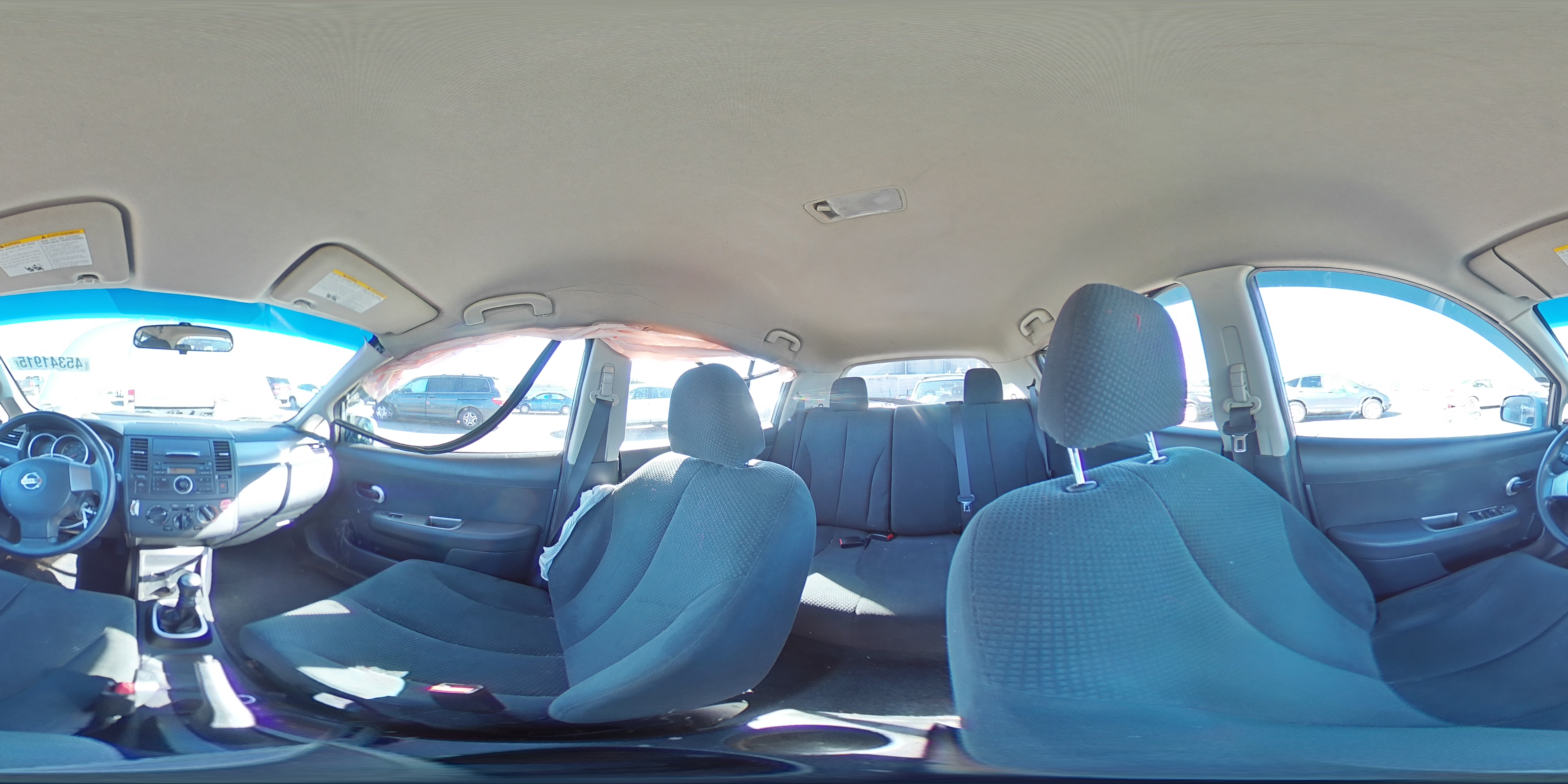 2012 Nissan Versa - Image 12